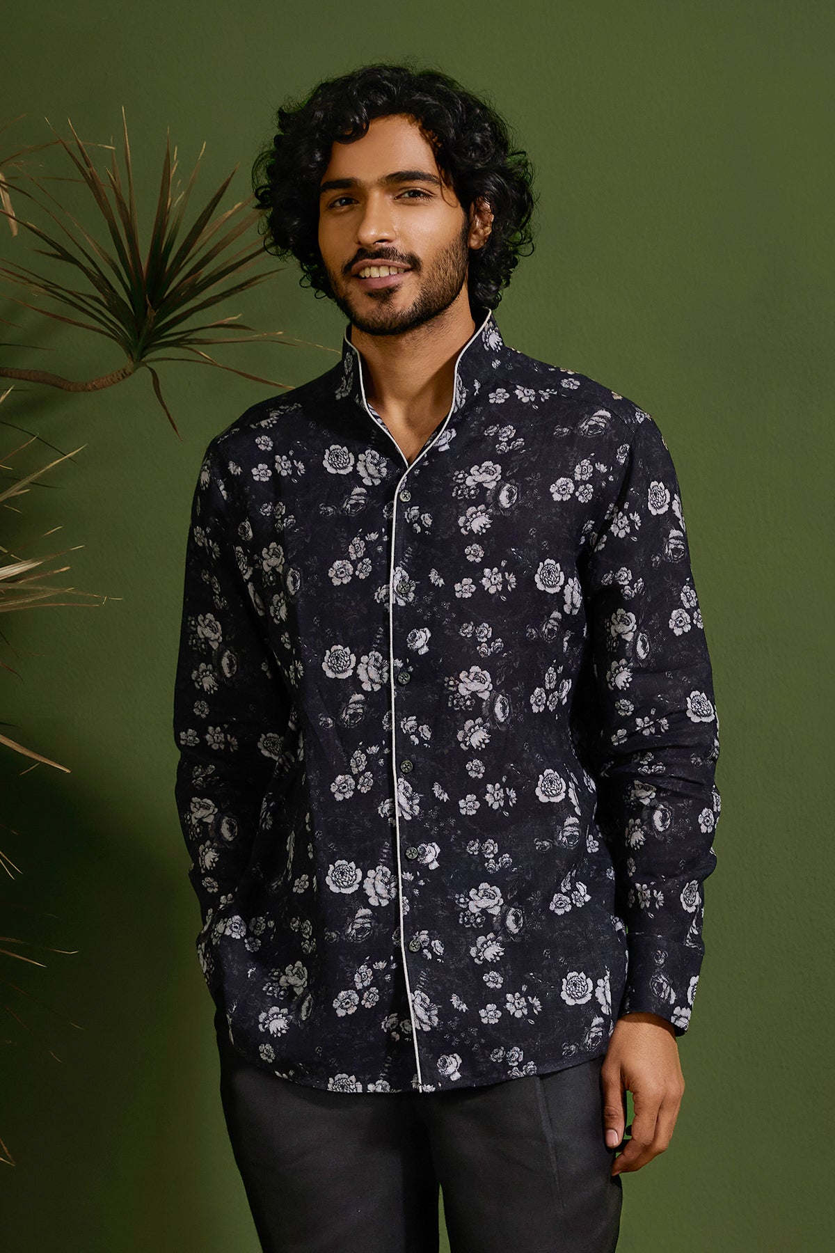 The Raeez Shirt - Yell With Us