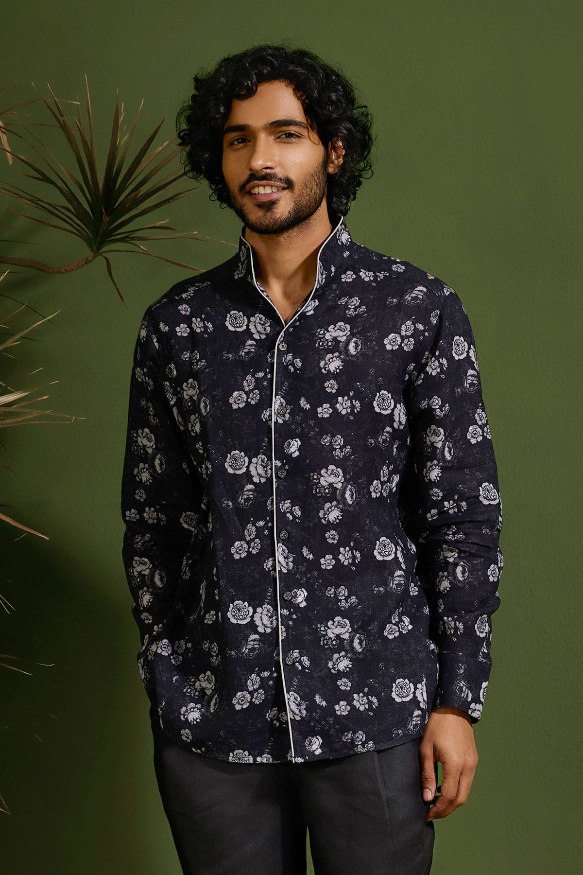 The Raeez Shirt - Yell With Us