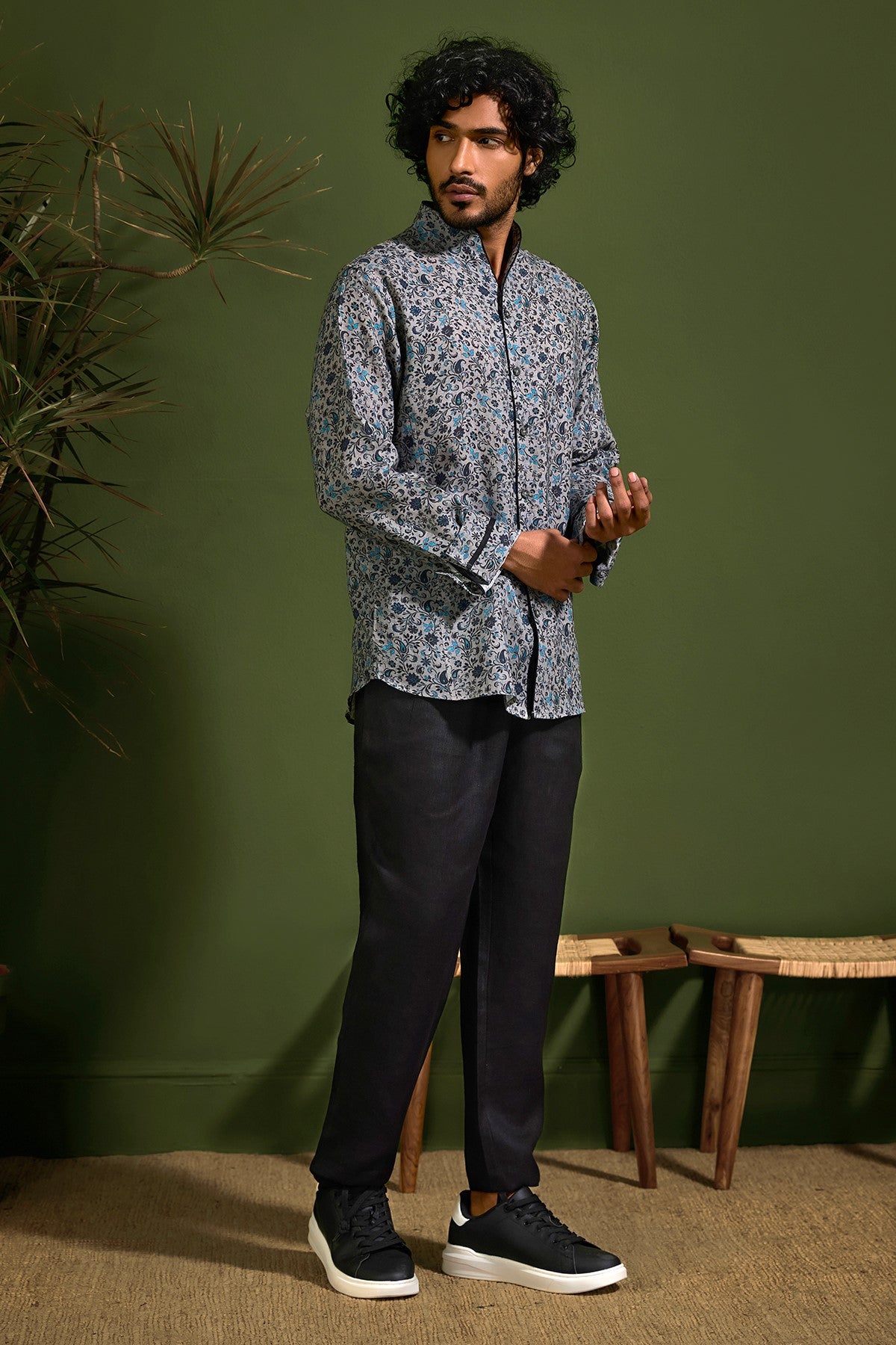 The Raeez Shirt - Yell With Us