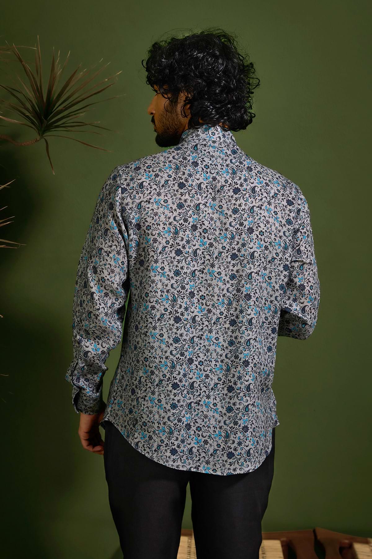 The Raeez Shirt - Yell With Us