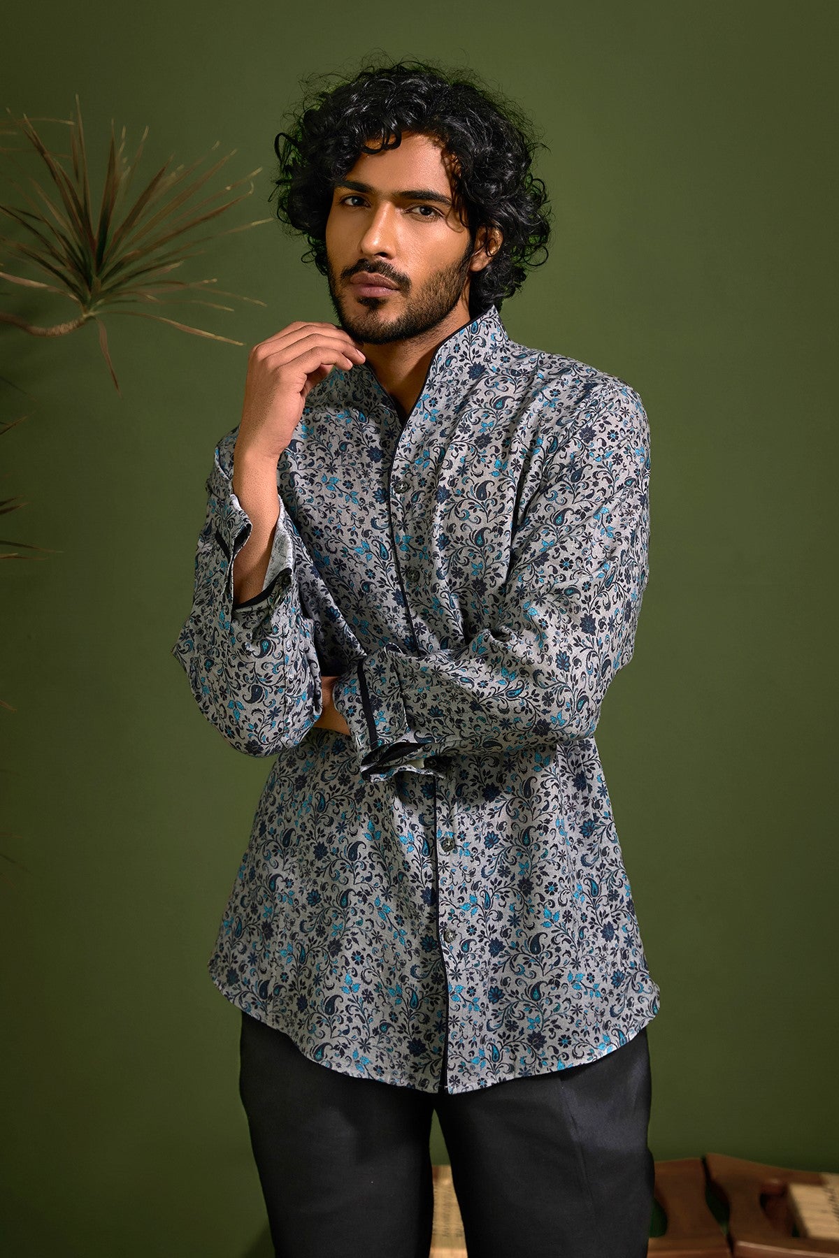 The Raeez Shirt - Yell With Us