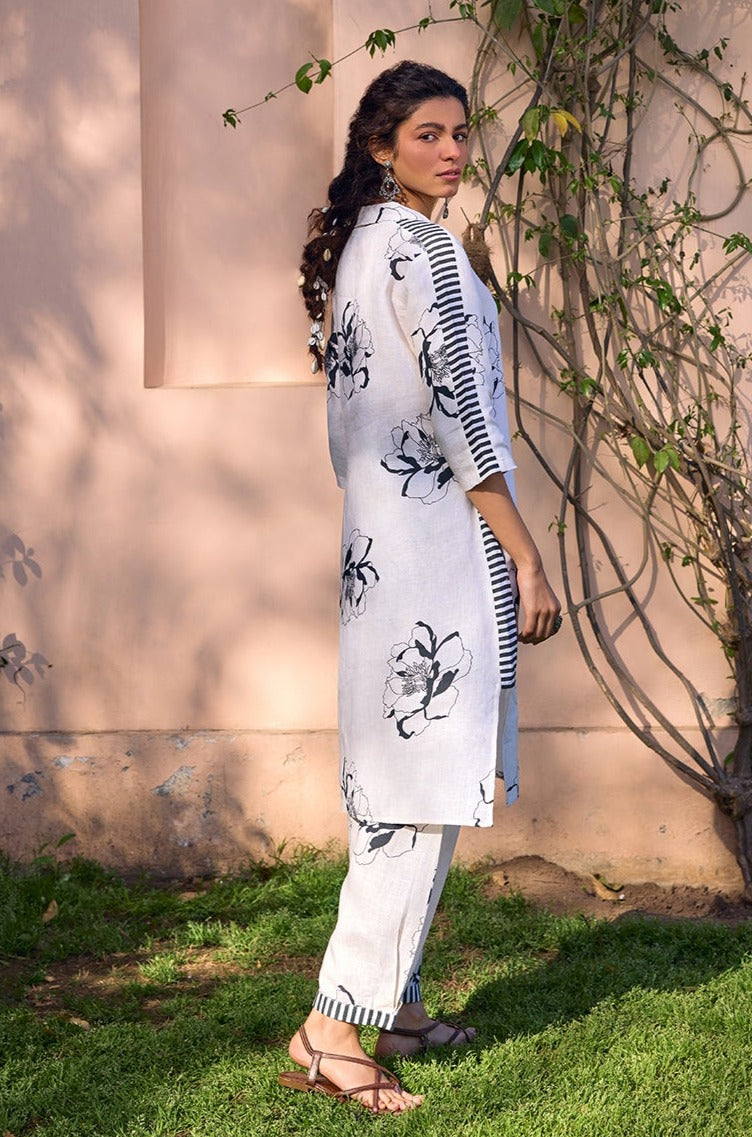 The Katya Kurti - Yell With Us