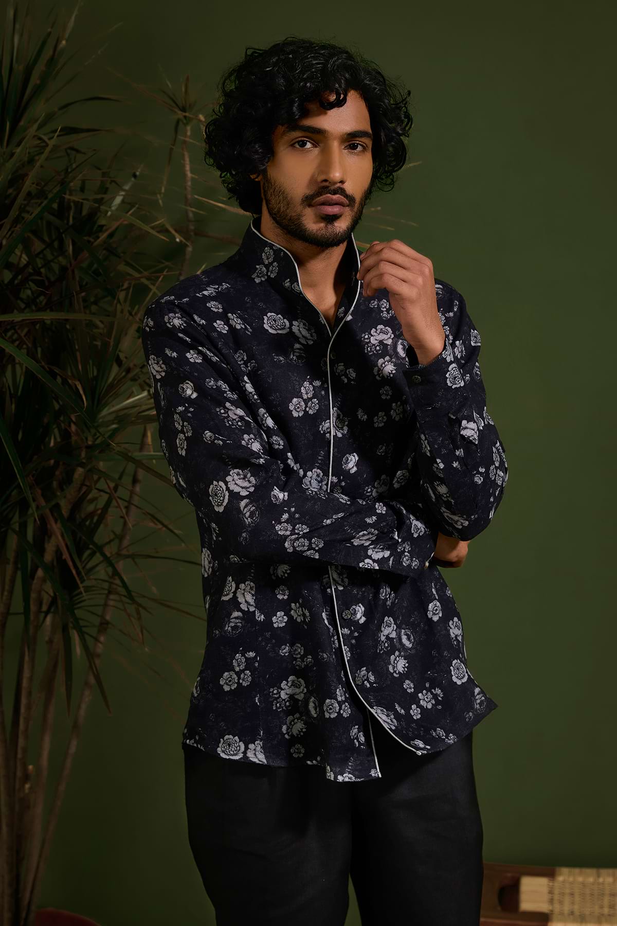 The Raeez Shirt - Yell With Us