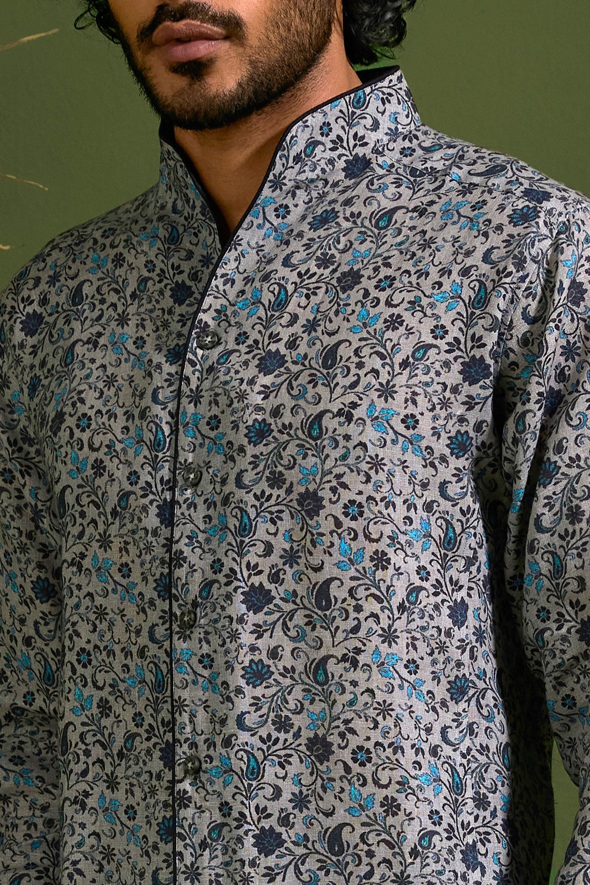 The Raeez Shirt - Yell With Us