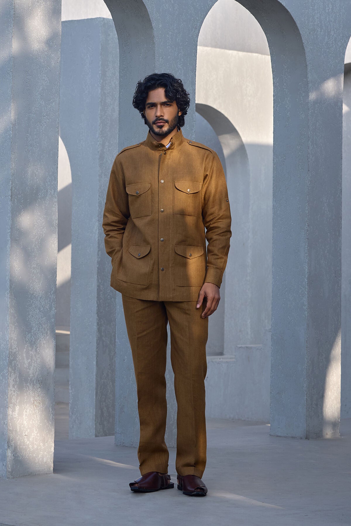 The Gallant Safari - Brown