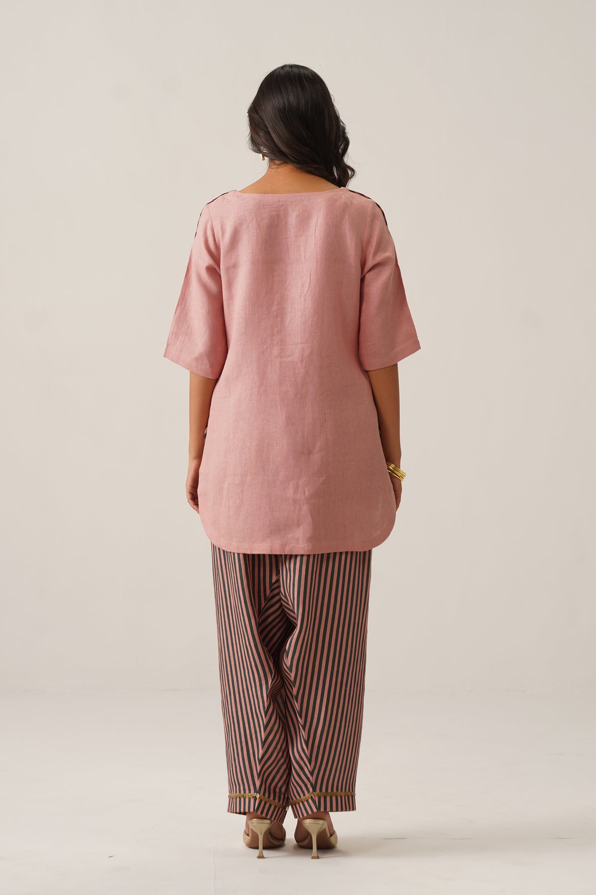 The Zareen Coral Linen Kurti