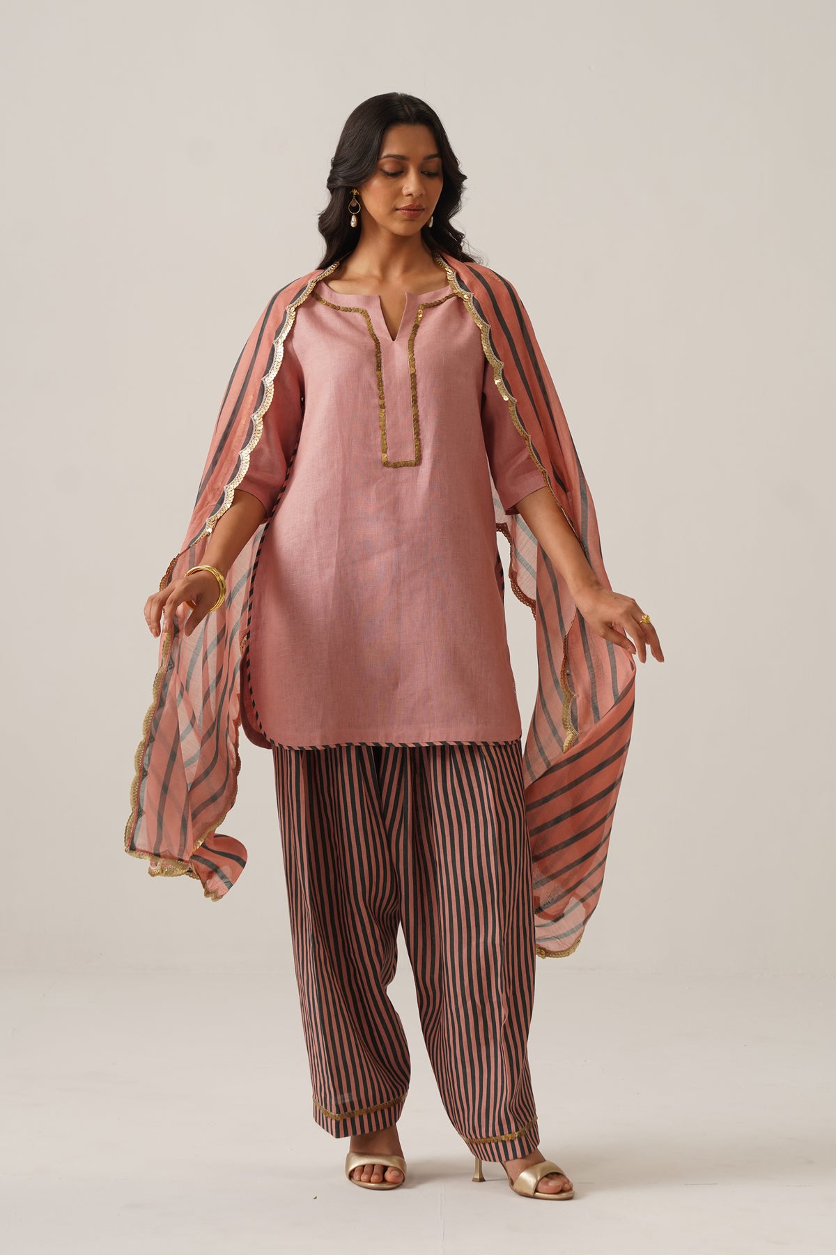 The Zareen Coral Linen Kurti