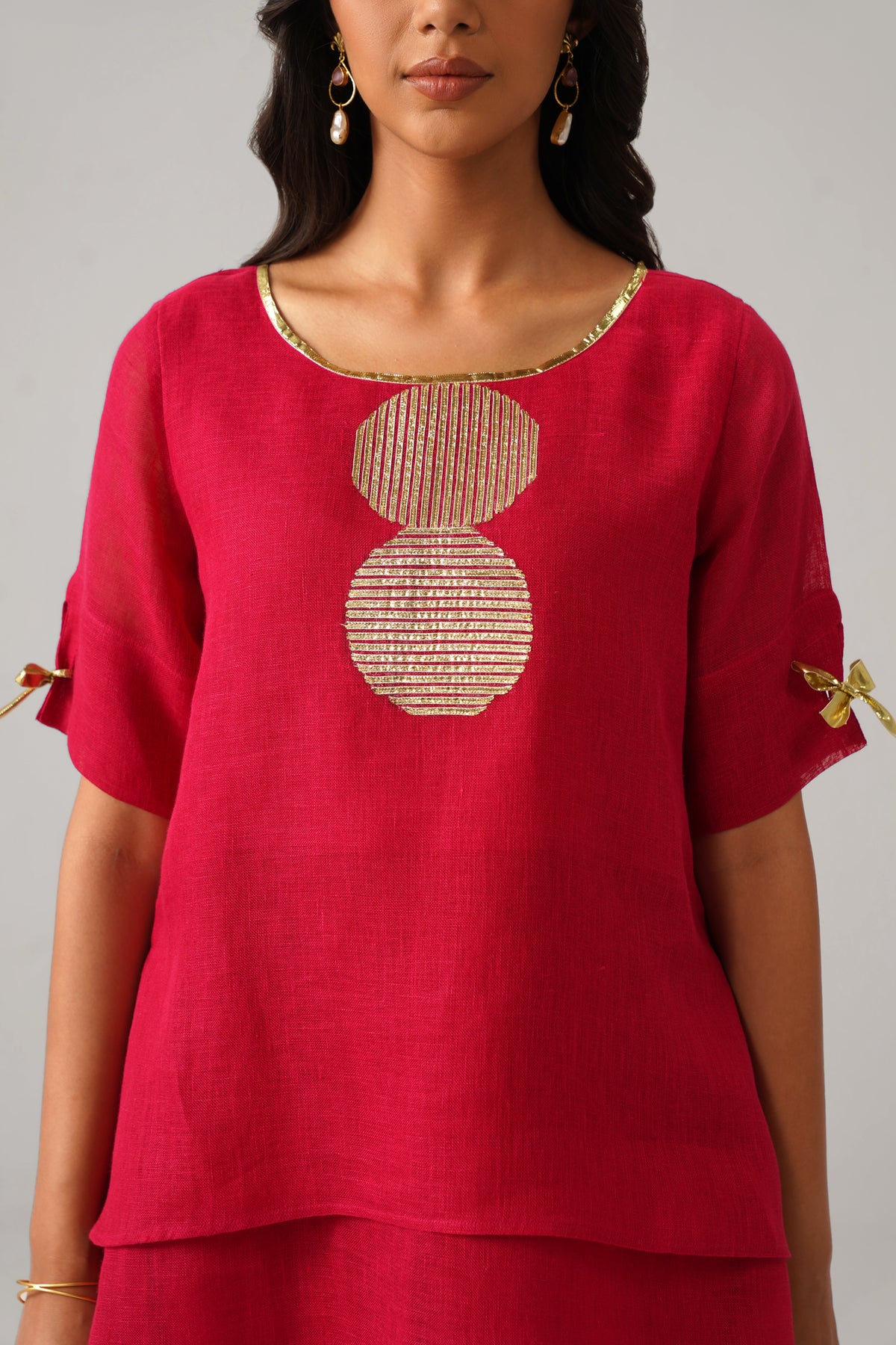 The Jhankaar Fuchsia Pink Cape Set