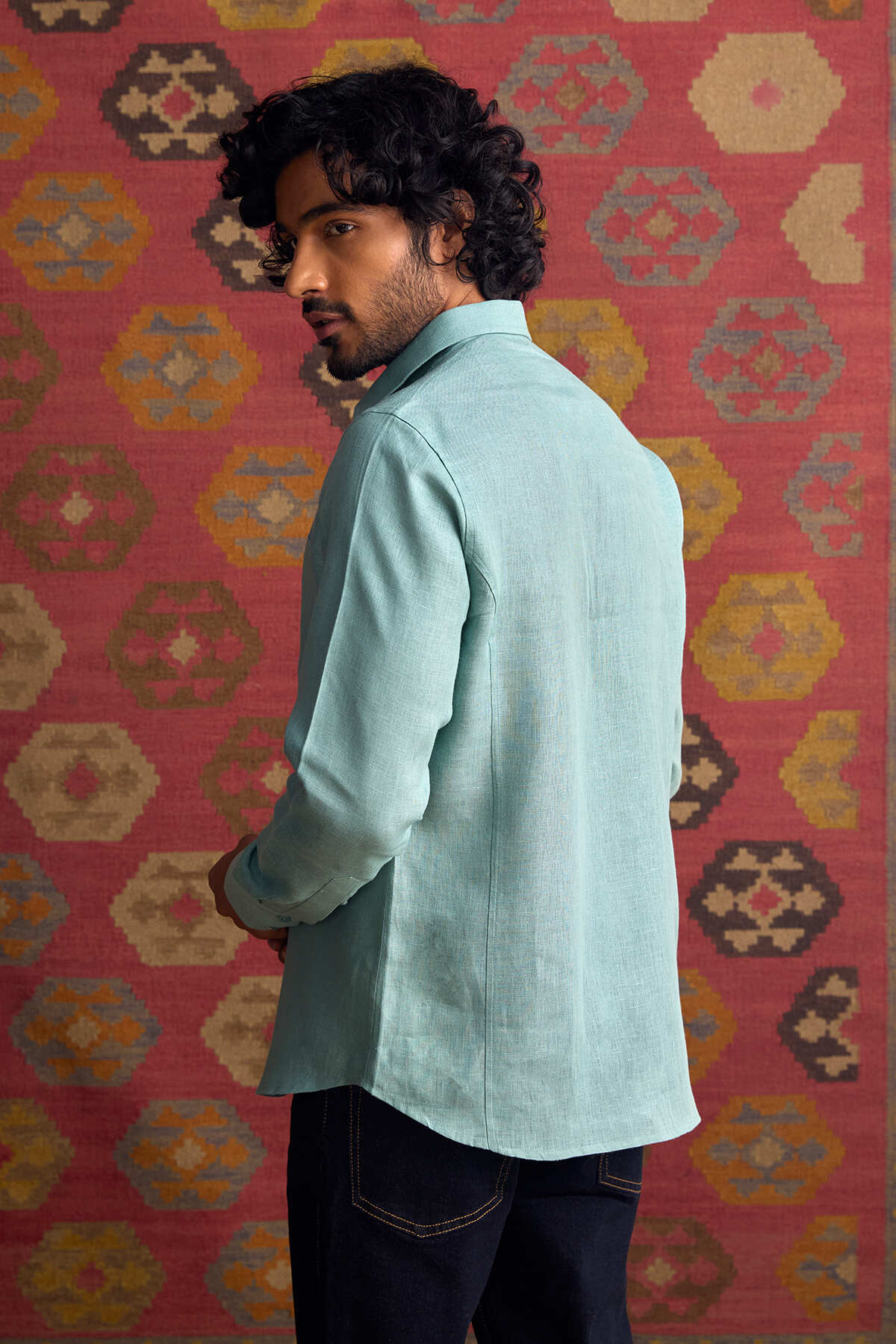 Extended Collar Linen Shirt