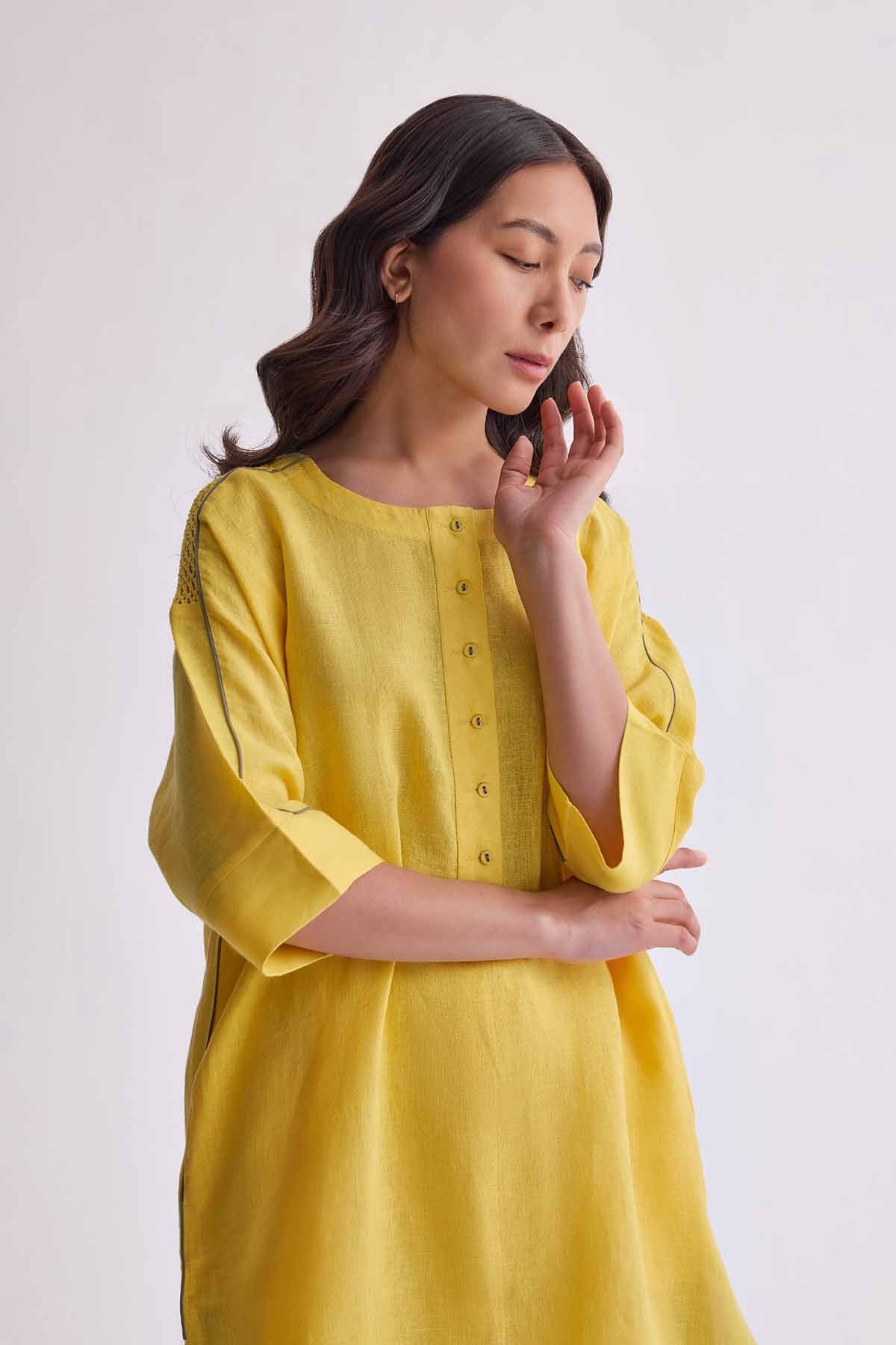 The Nishitha Kurta Set - Alphanso