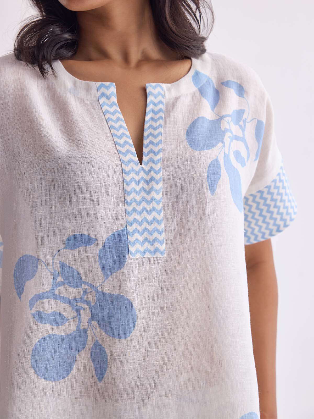 The Amaltas Linen Kurta Set - Cyanberry