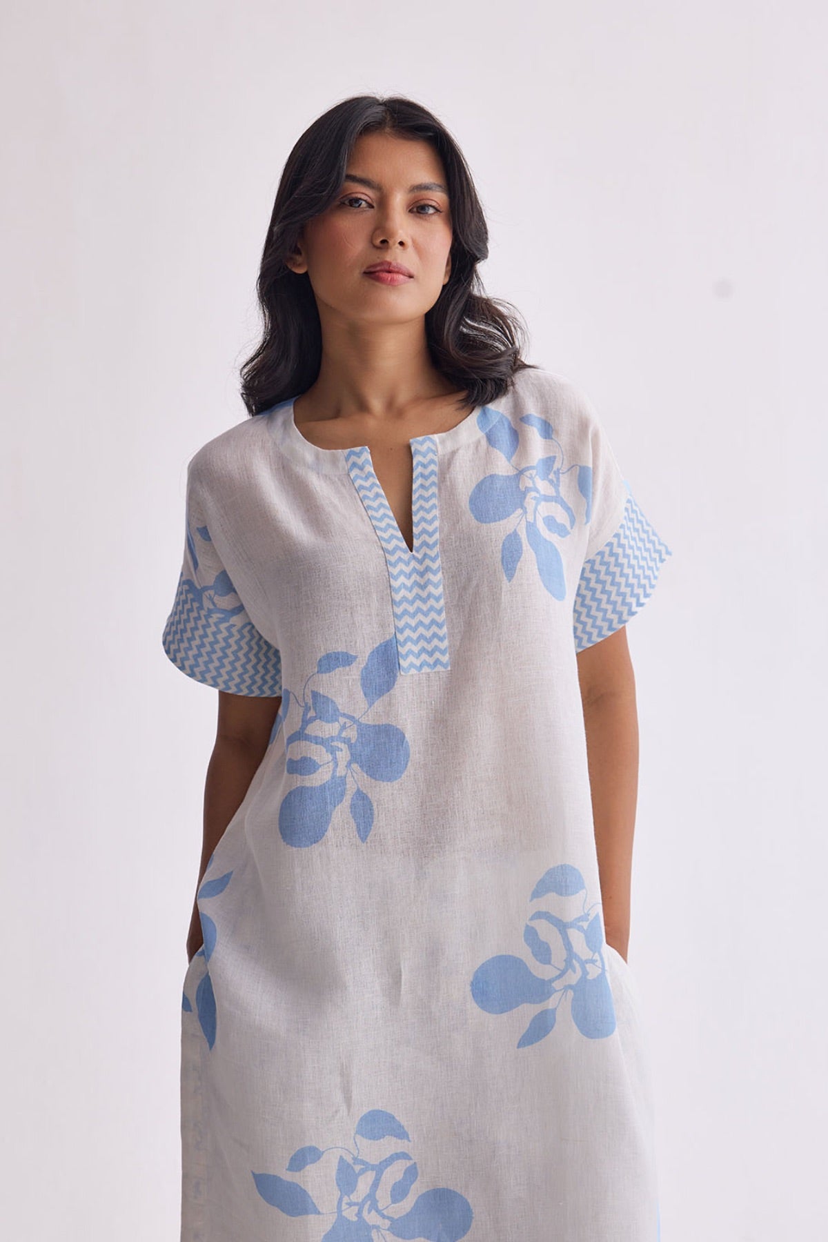 The Amaltas Linen Kurta Set - Cyanberry
