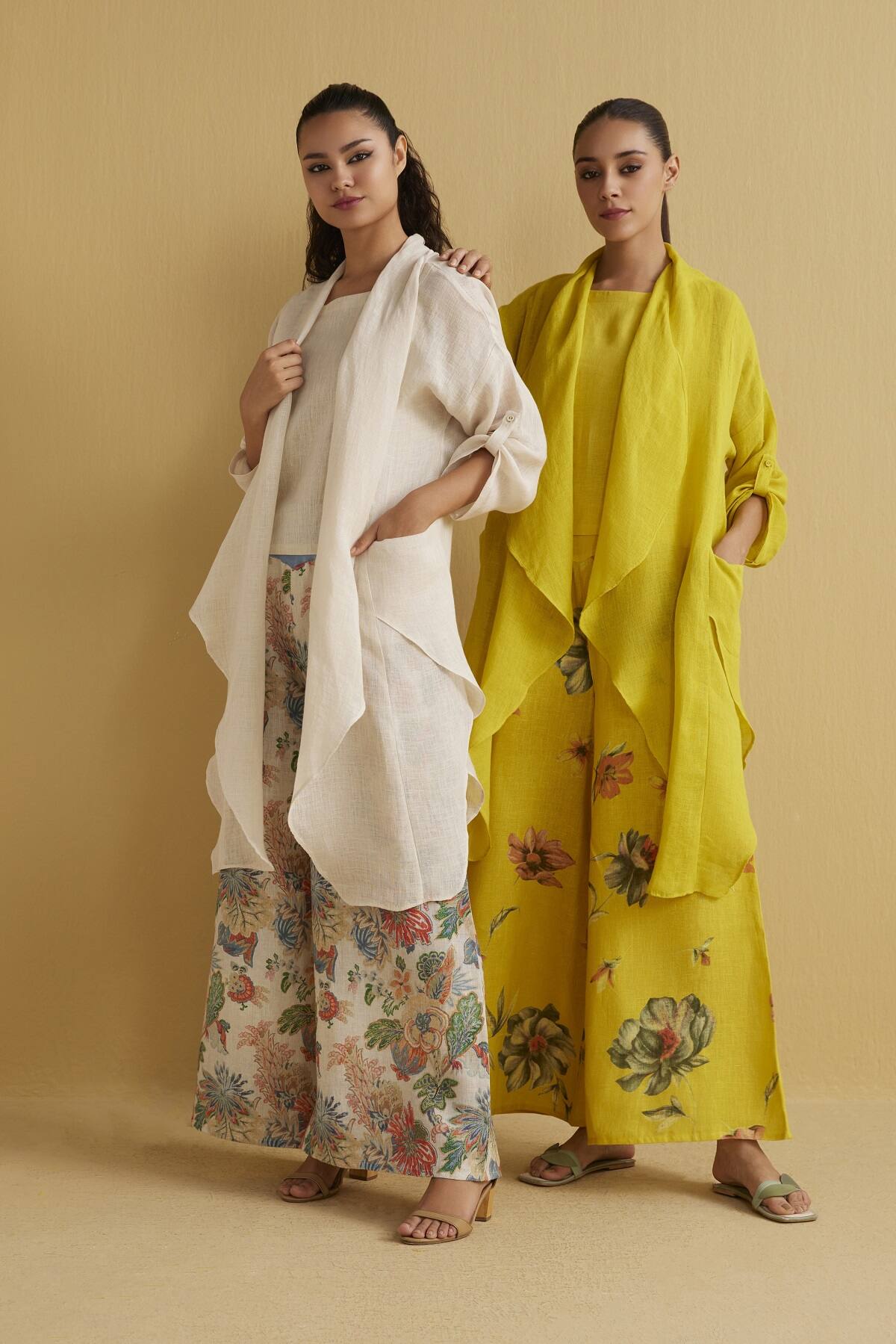 The Daffodil Cape (ONLY CAPE) - Yellow