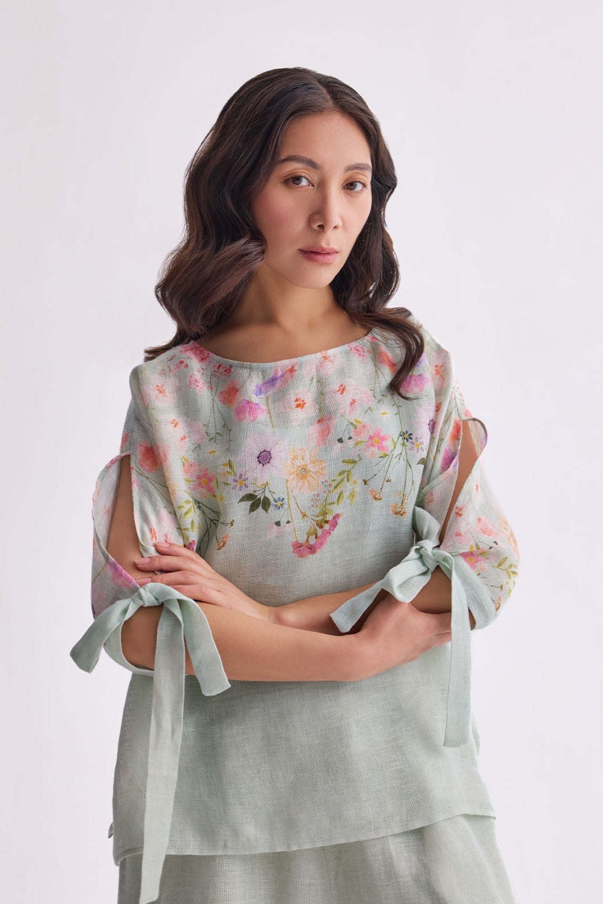 The Gulraaz Linen Cape Set - Aqua Bloom