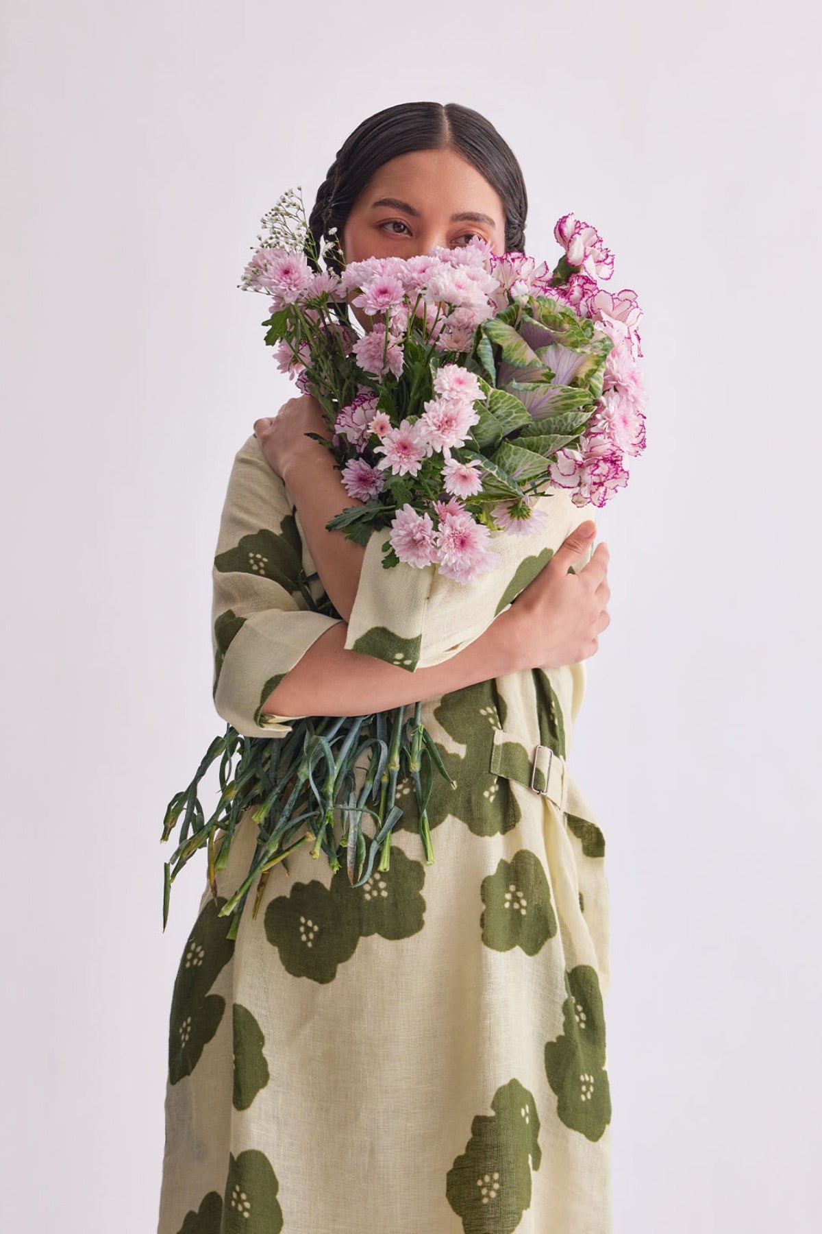 The Khuskhus Linen Dress - Green Poppy