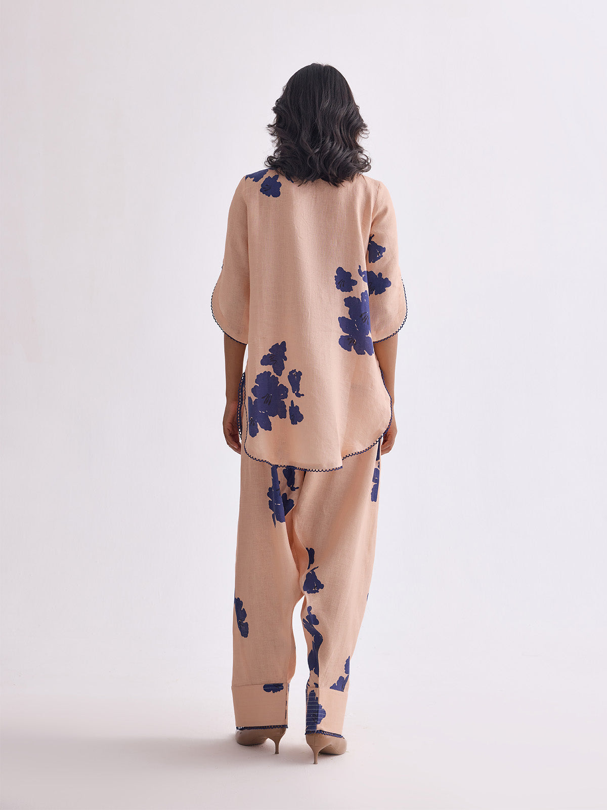 The Vanya Linen Kurta Set - Peach Print