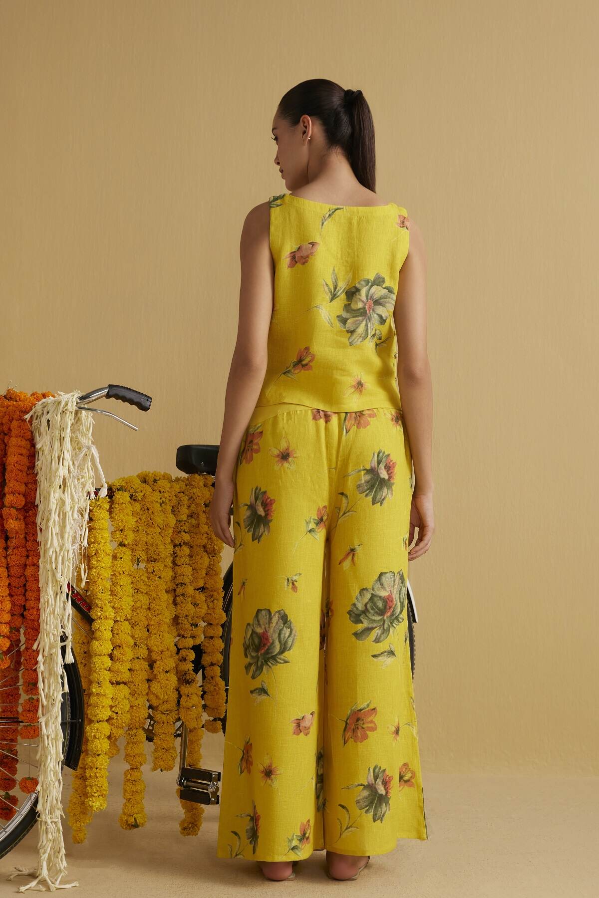 The Damara Top - Yell With Us