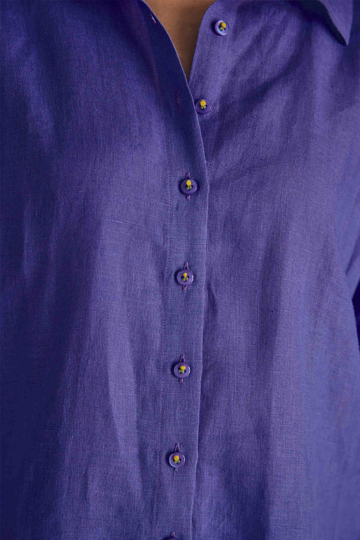 The Elara Shirt - Yell With Us