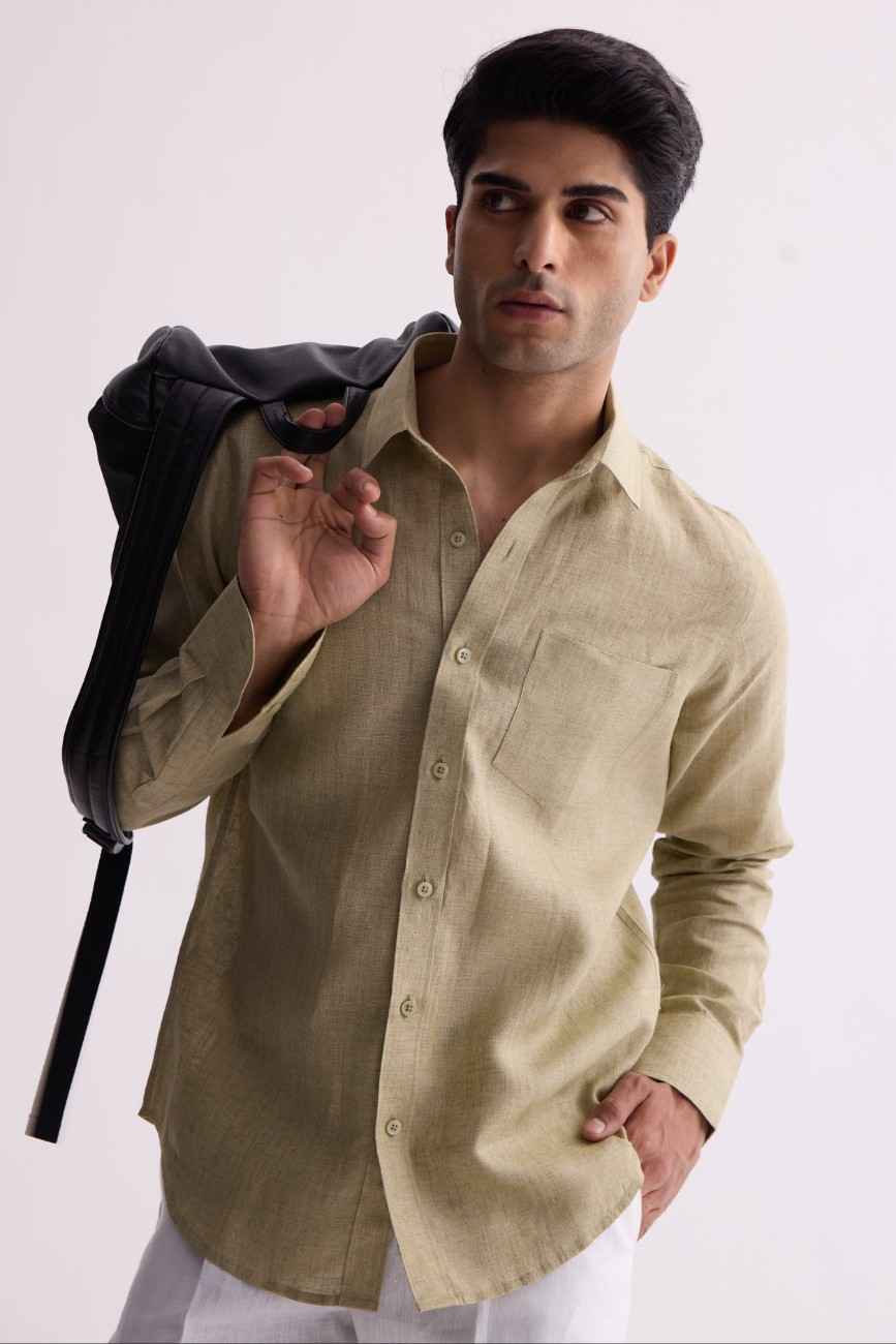 The Extended Collar Pista Linen Shirt