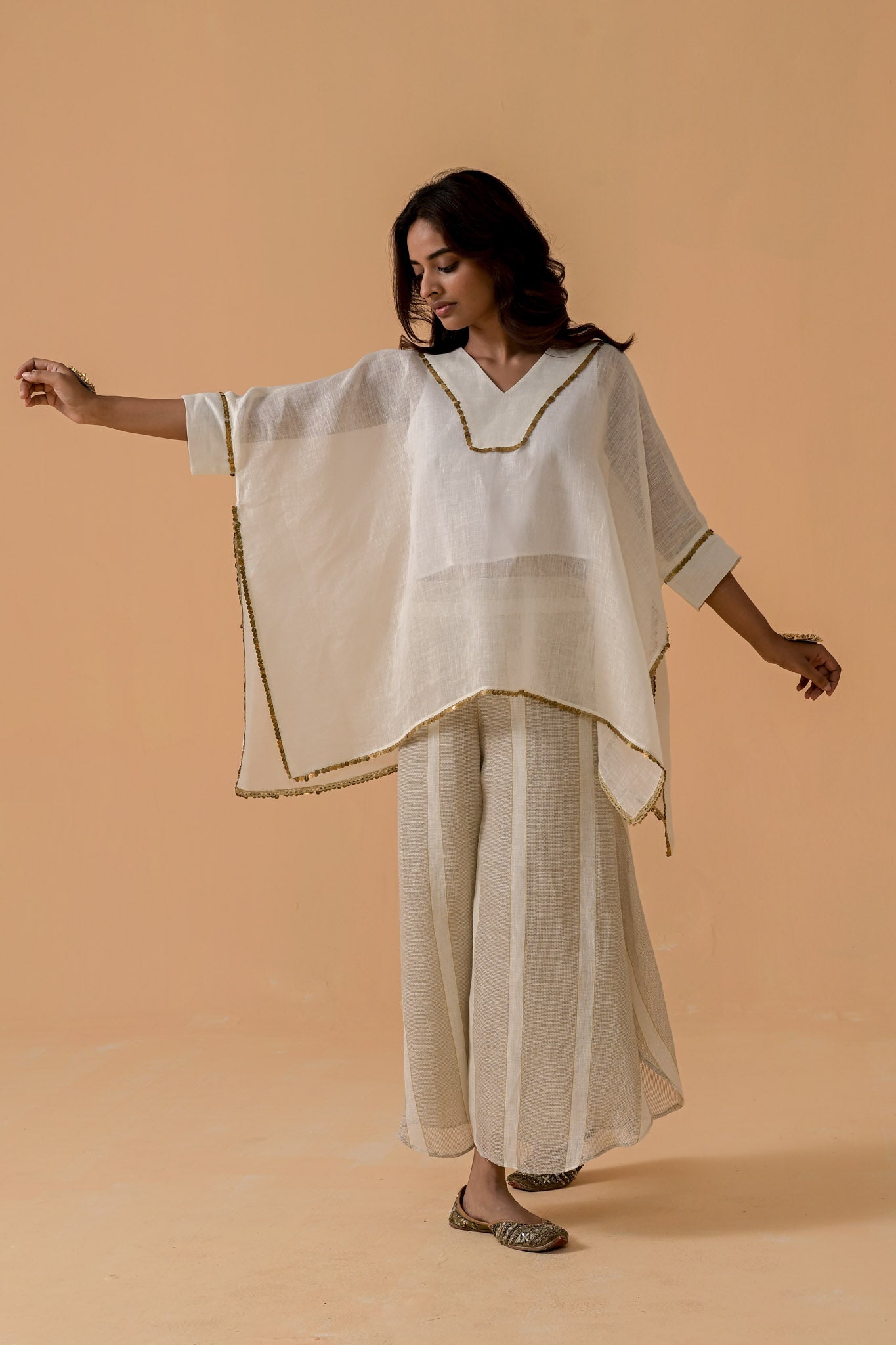 Drama Queen Cape (Only Cape) - Off White