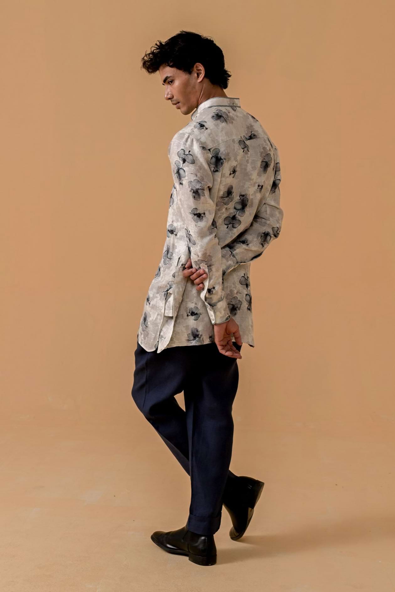 Heera Hero Ash & Bloom Linen Kurta