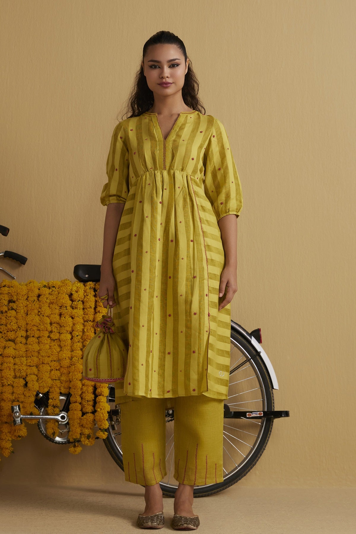 The Merve Kurta Set (Upper & Bottom) - Yell With Us
