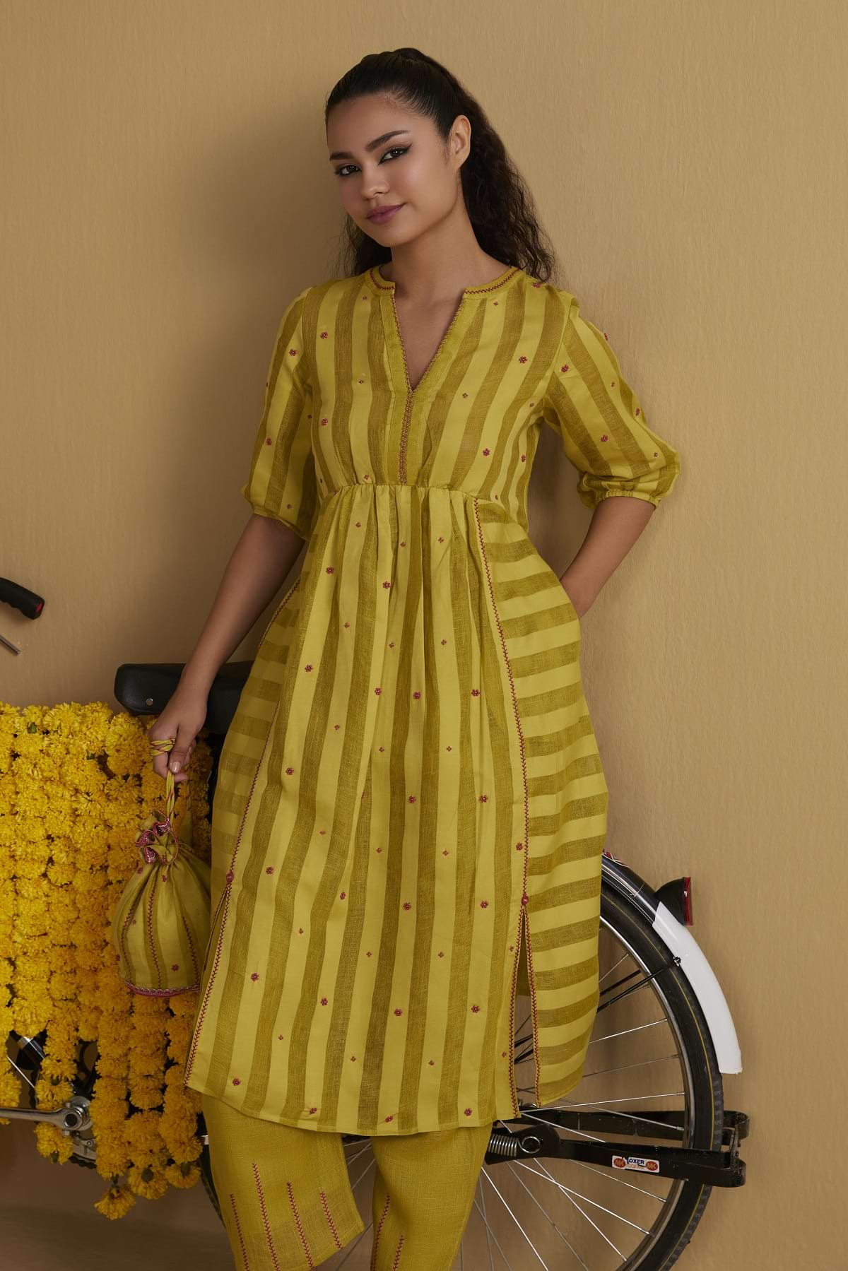 The Merve Kurta Set (Upper & Bottom) - Yell With Us