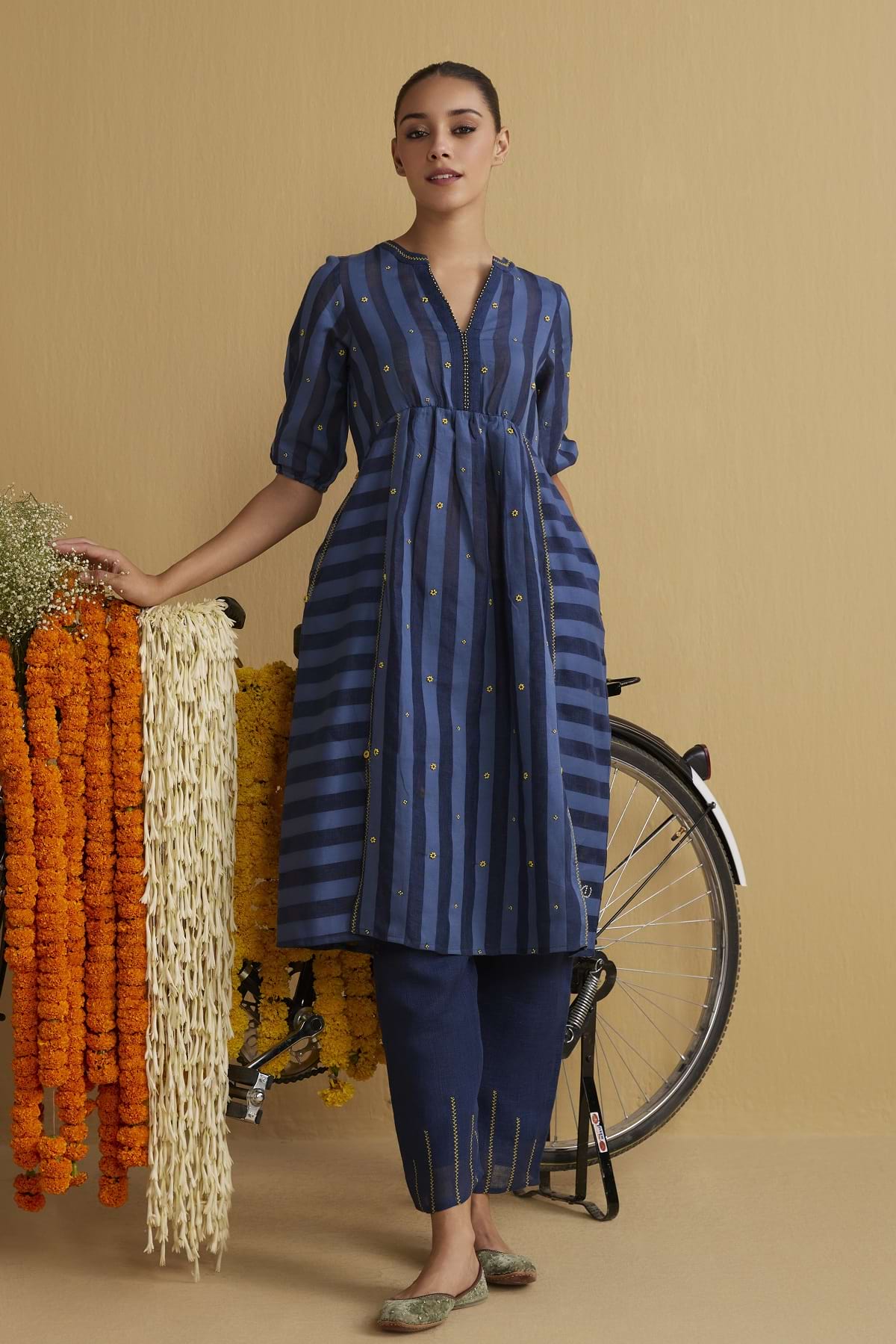 The Merve Kurta Set (Upper & Bottom) - Yell With Us