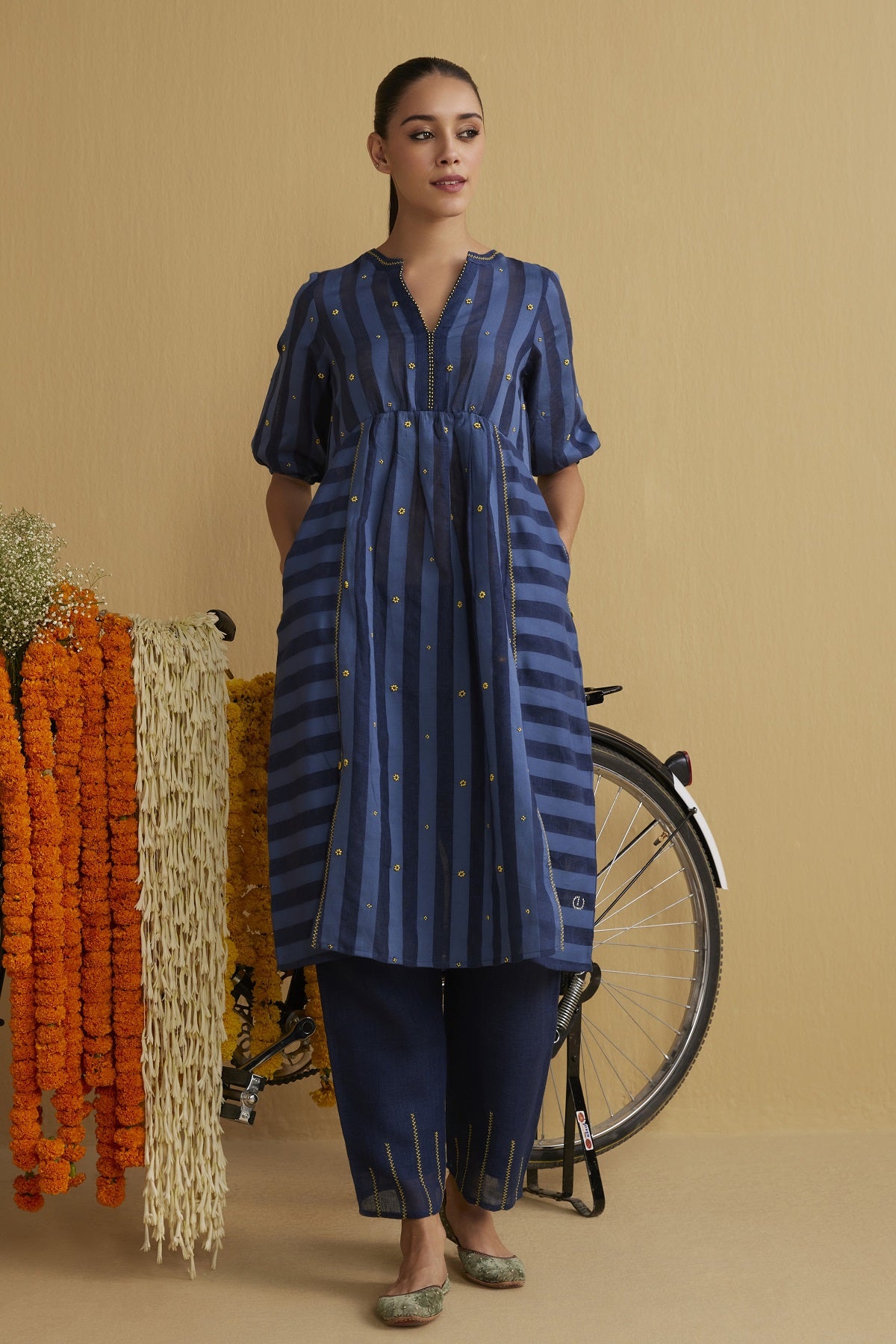 The Merve Kurta Set (Upper & Bottom) - Yell With Us