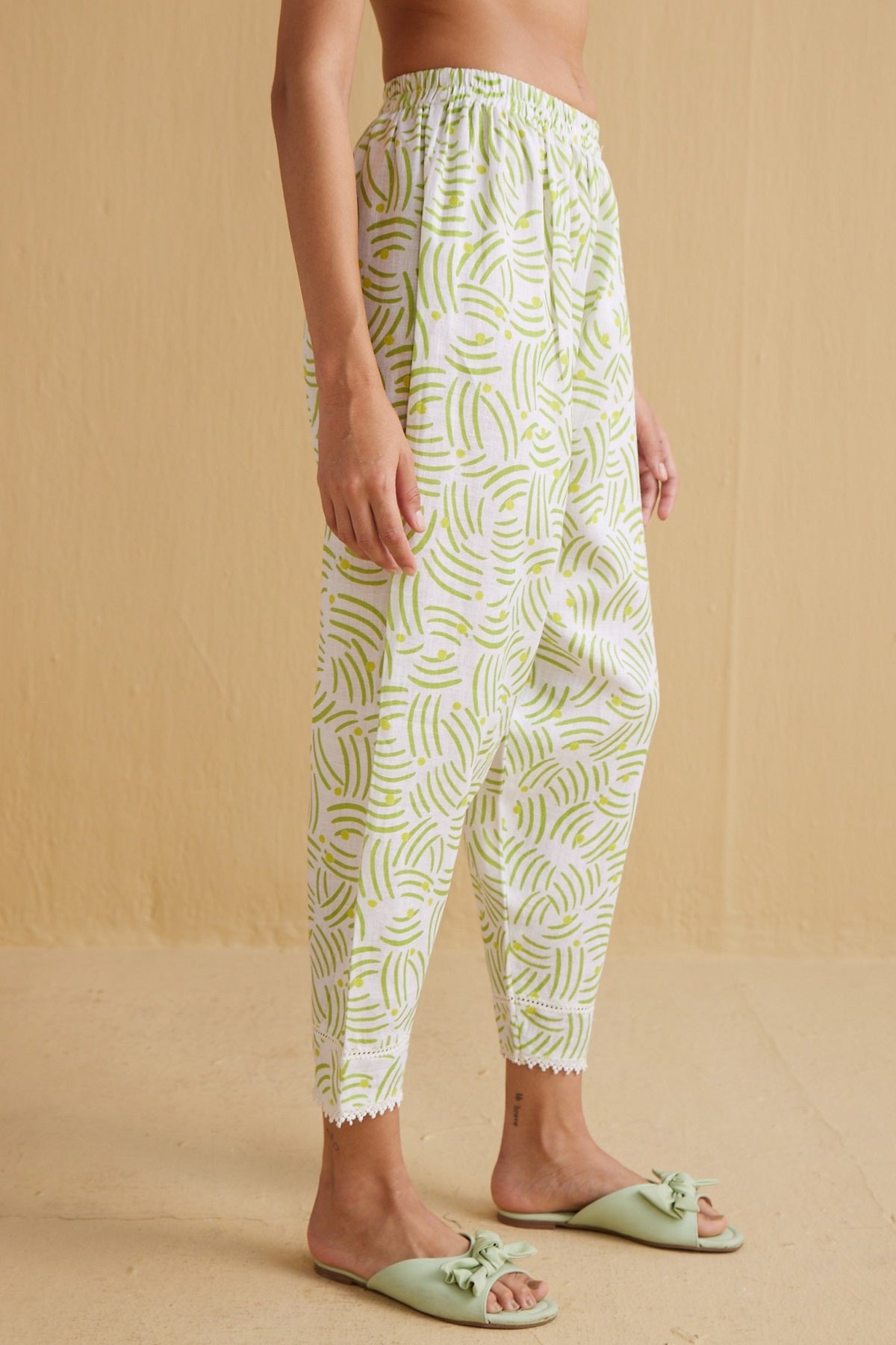 The Liana Salwar - Yell With Us