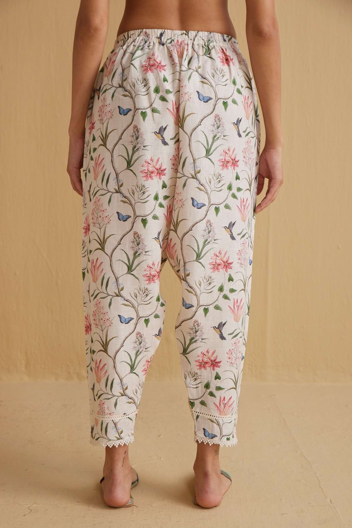 The Liana Salwar - Yell With Us