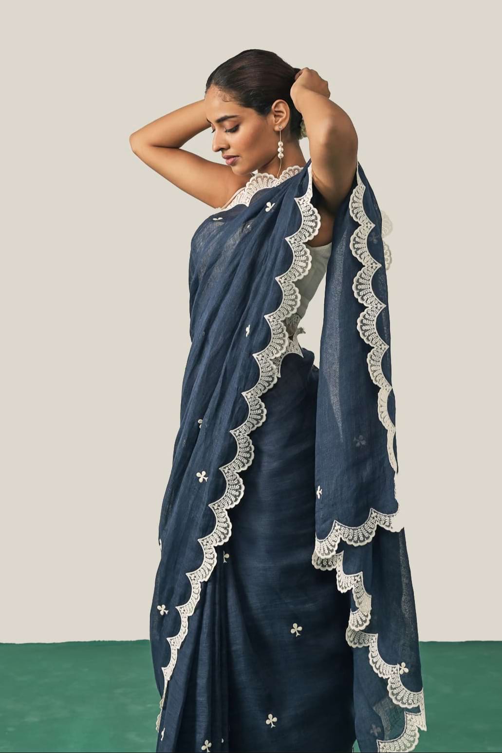 The Queen of Clubs Navy Blue Linen Saree