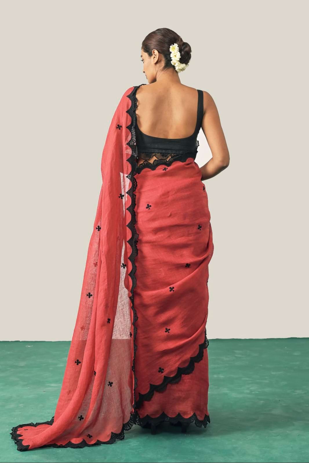 The Queen of Clubs Red Linen Saree