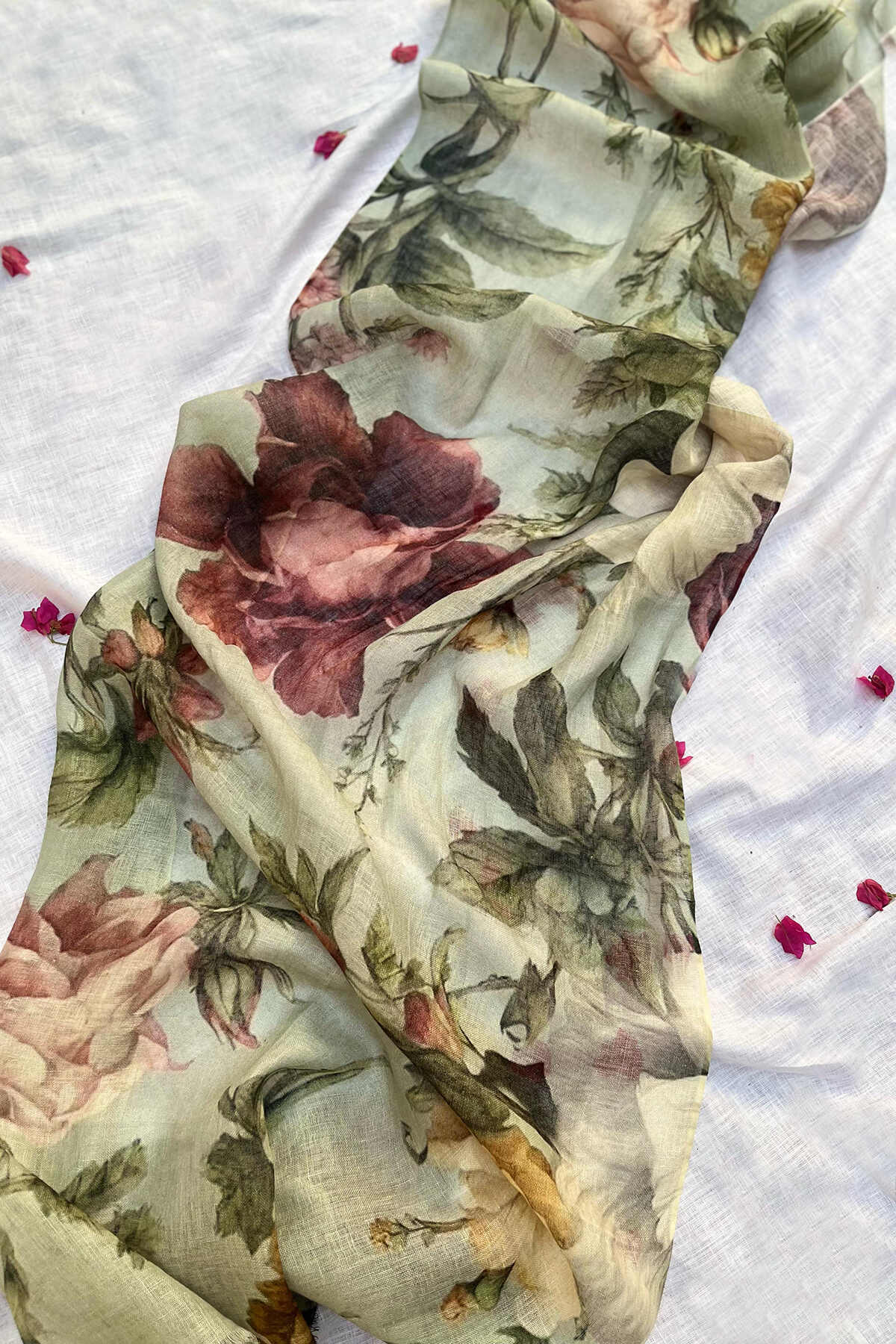 Jhoomti Fiza Floral Scarf