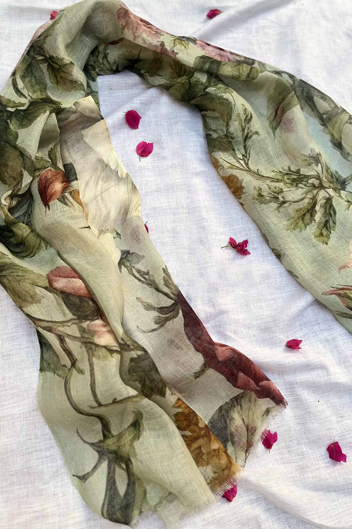 Jhoomti Fiza Floral Scarf