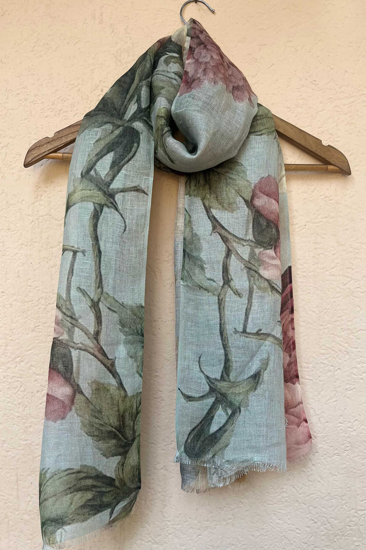 Jhoomti Fiza Floral Scarf