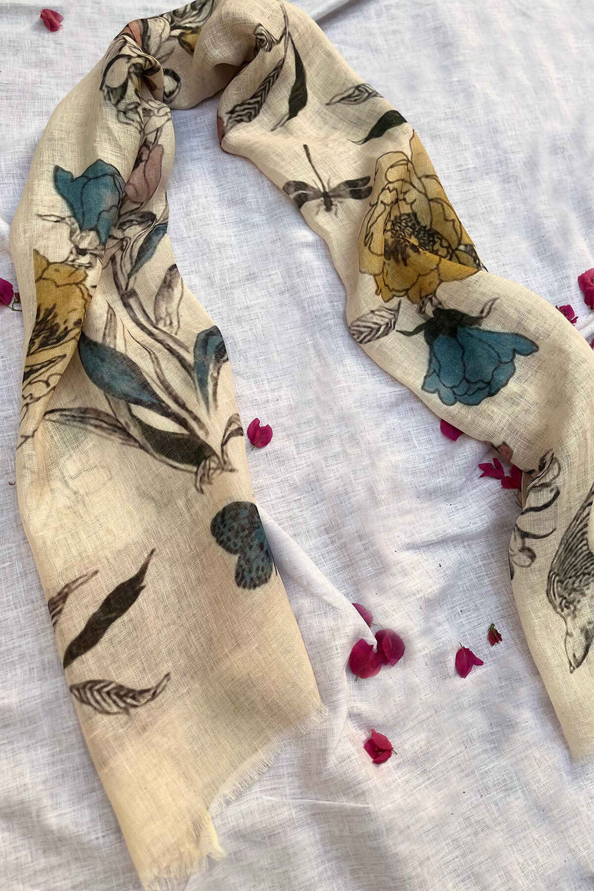 Hawa Ke Sang Blue Bird Scarf