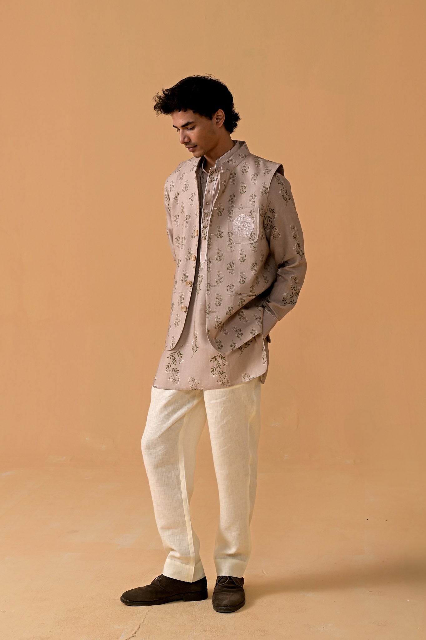 Mirza Mode Waistcoat - Ivory Floral