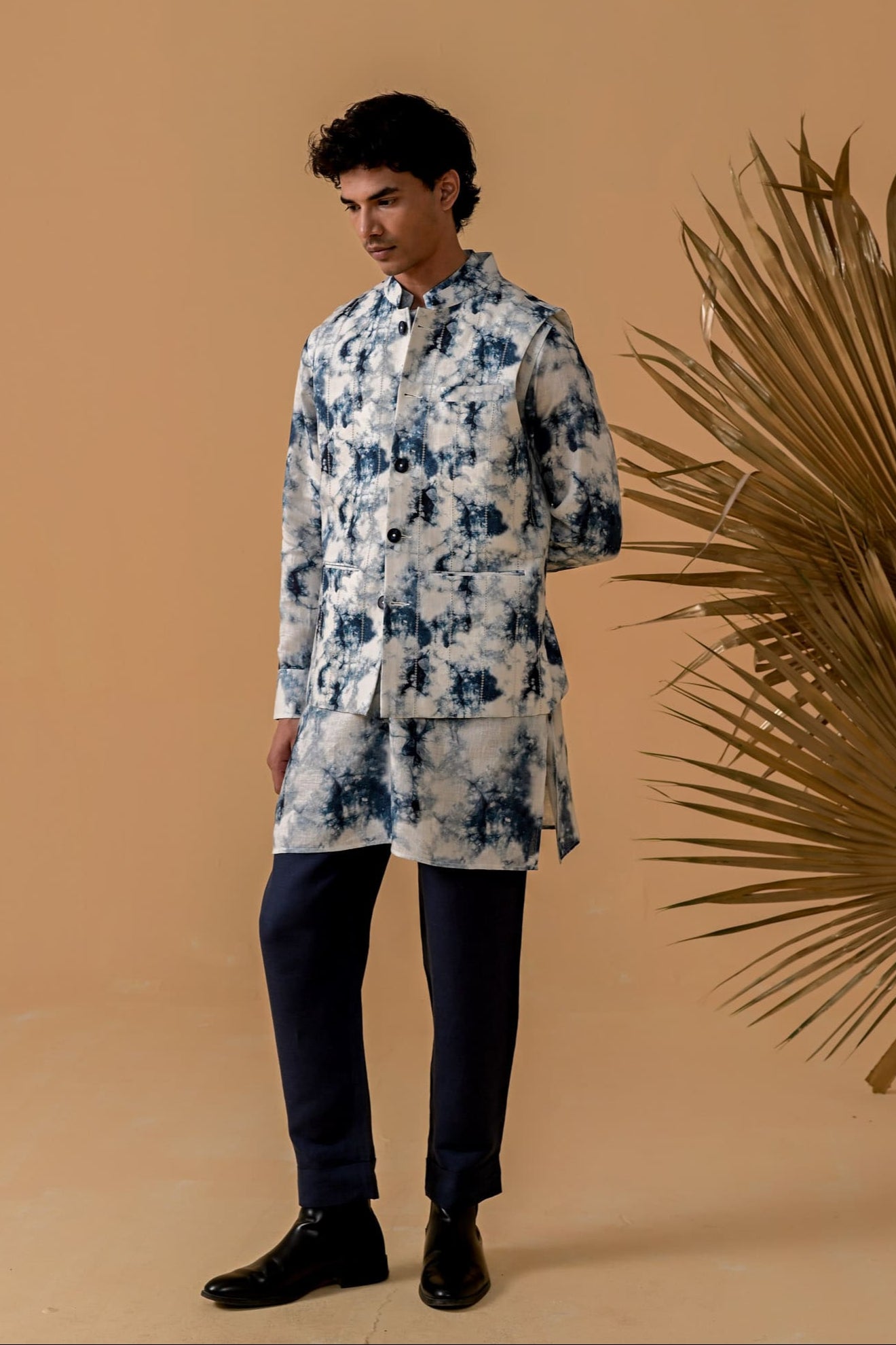 Nawaab Moves Waistcoat - Small Blue Shibori
