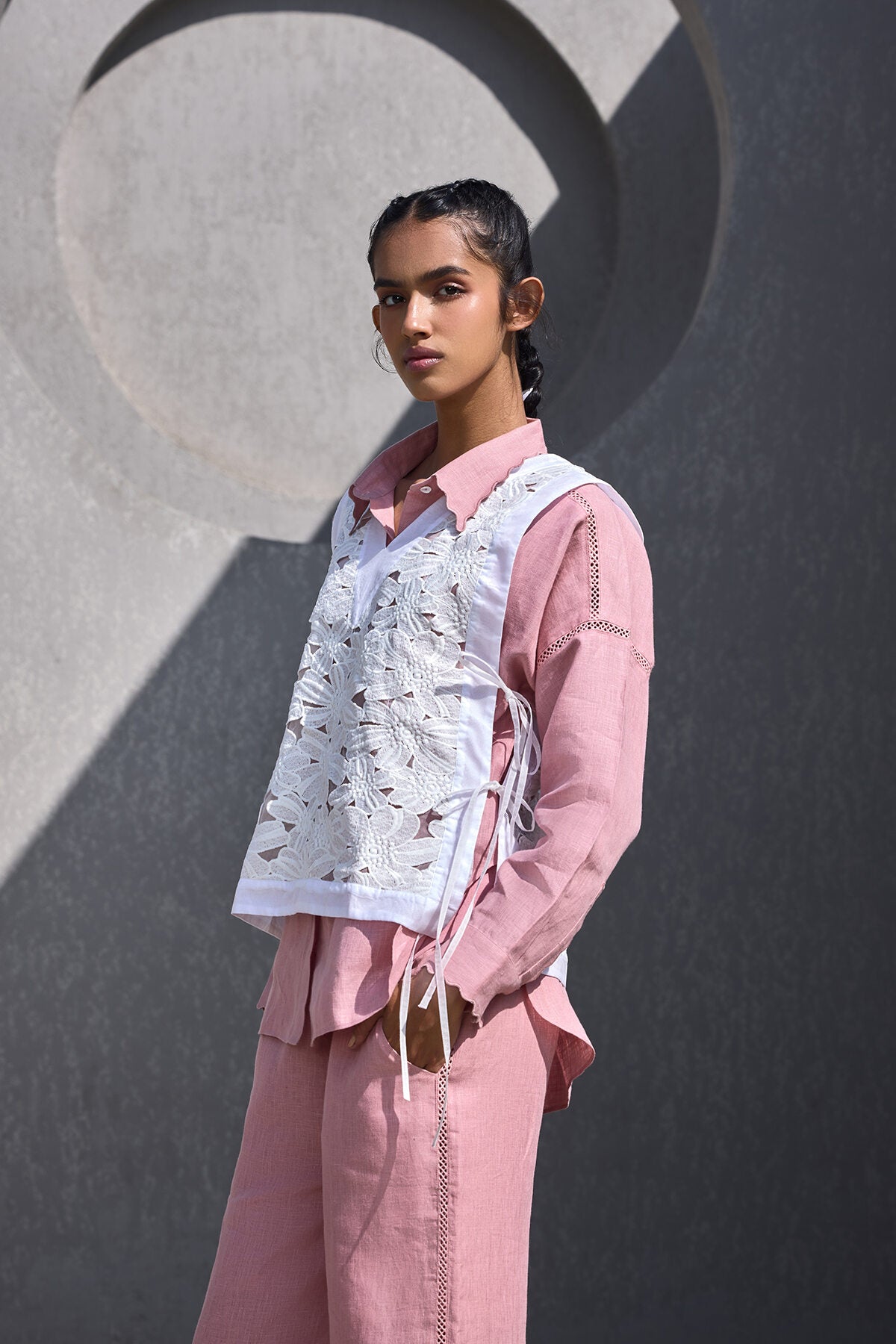 The Nazm Lace Bib - White Pearl