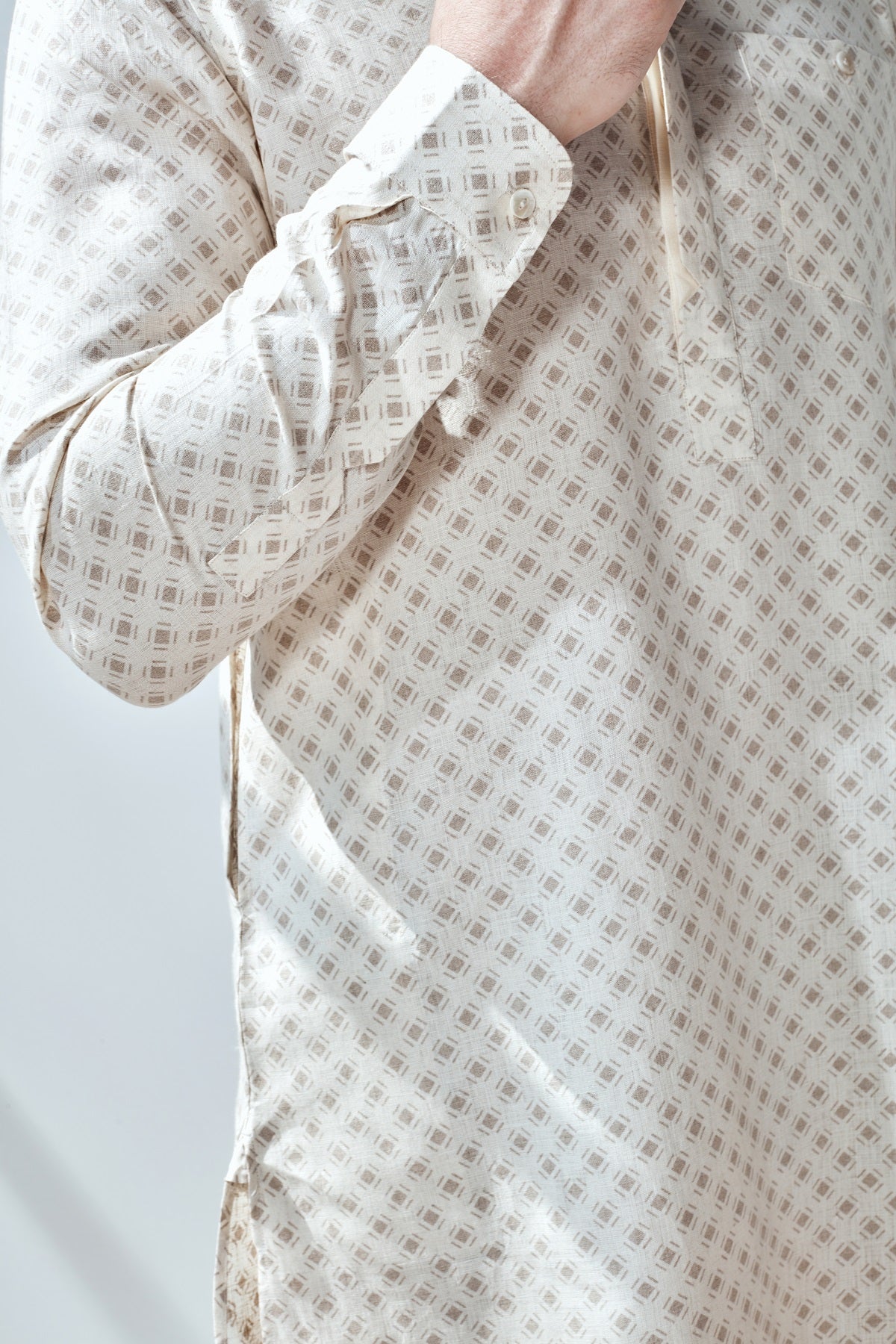 The Mabili Linen Printed Kurta for Men - Yellwithus.com