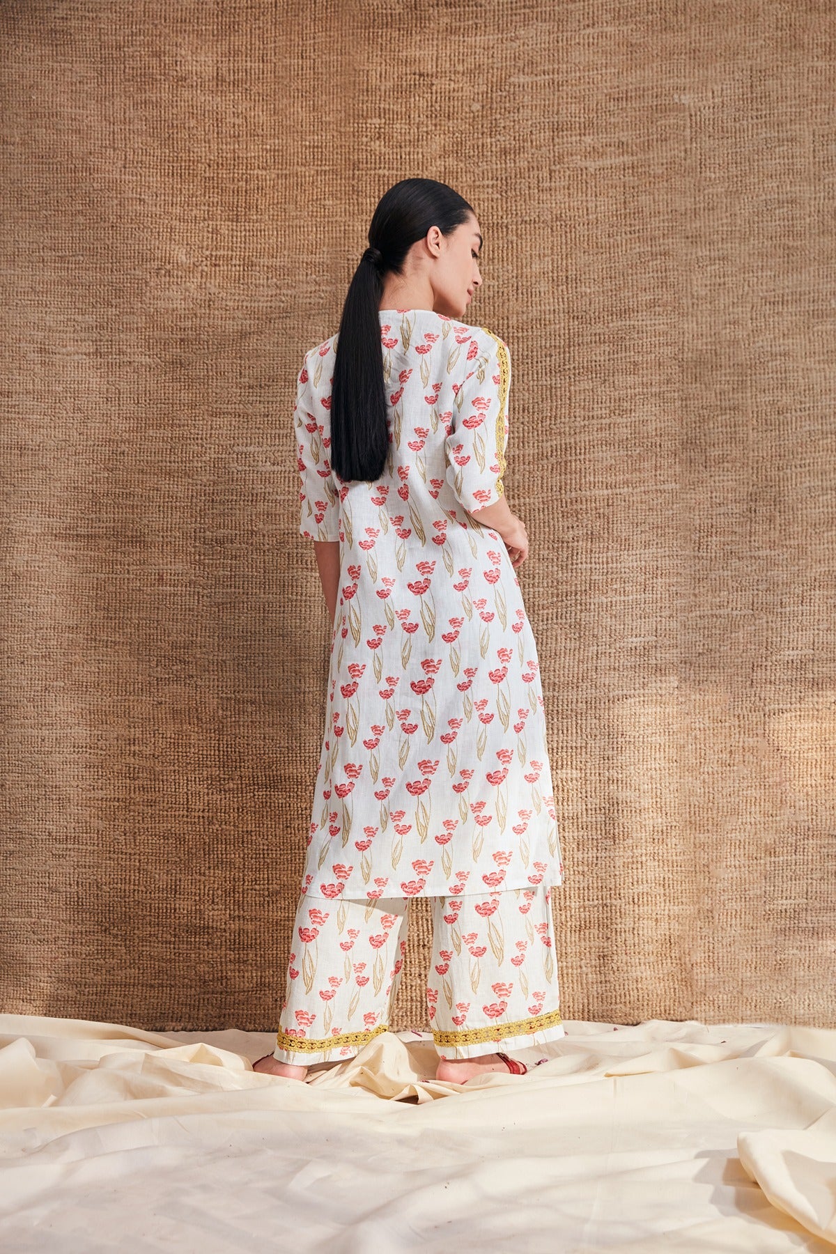 The Laleh Kurti - Yell With Us