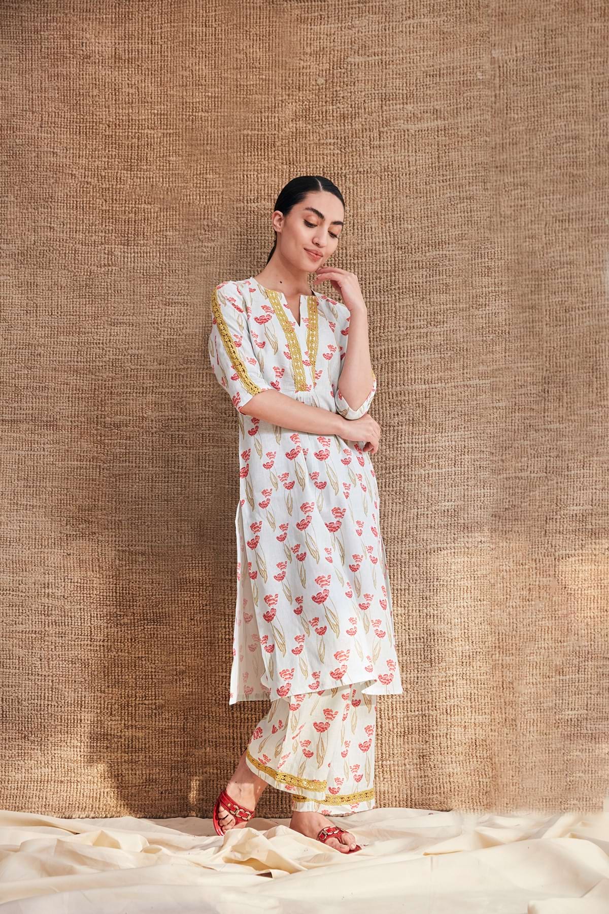 The Laleh Kurti - Yell With Us