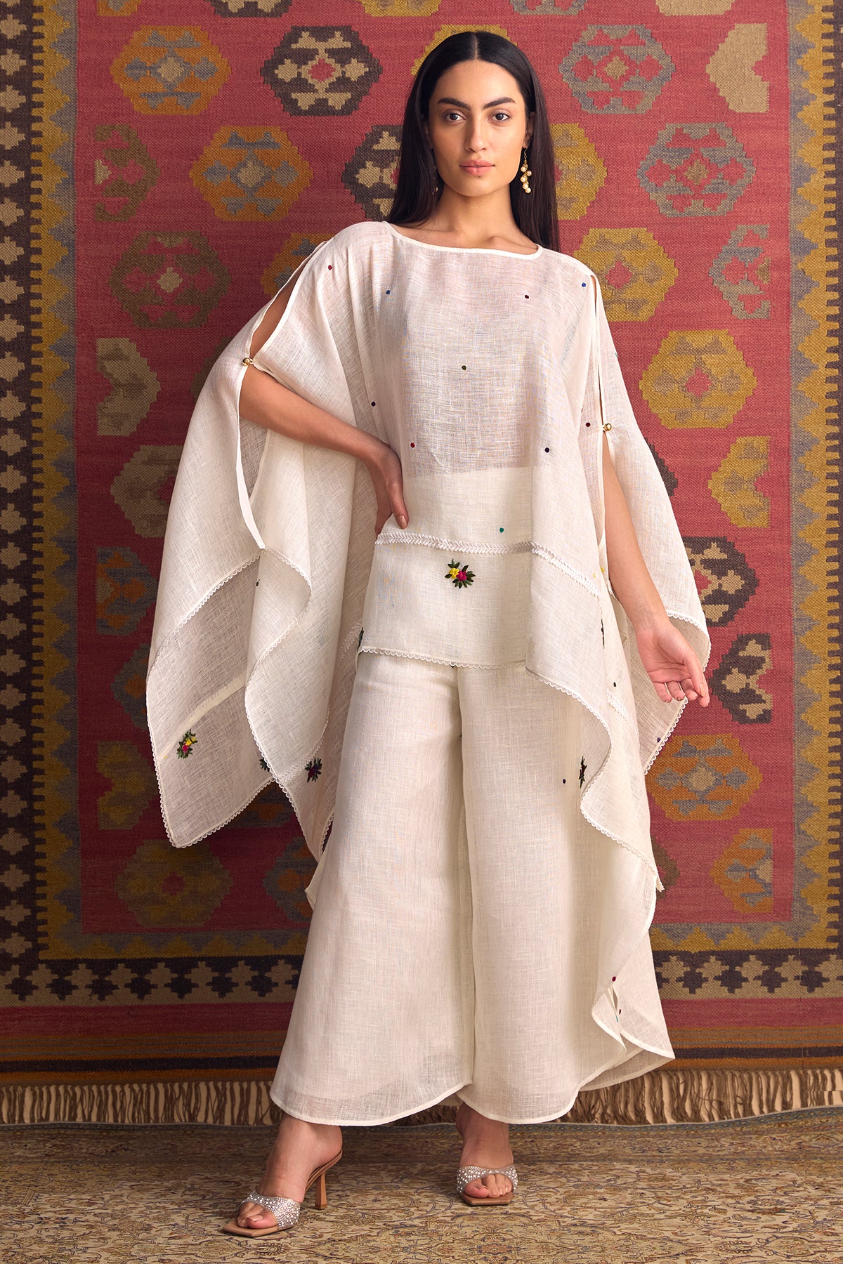 The Pankhuri Cape (ONLY CAPE) - Yell With Us