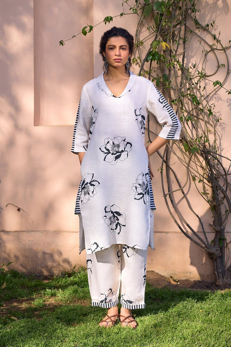 The Katya Zebra Print Solid Linen Kurti Set