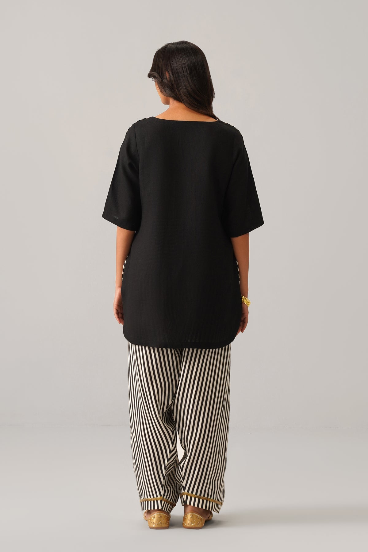 The Zareen Black Linen Kurti