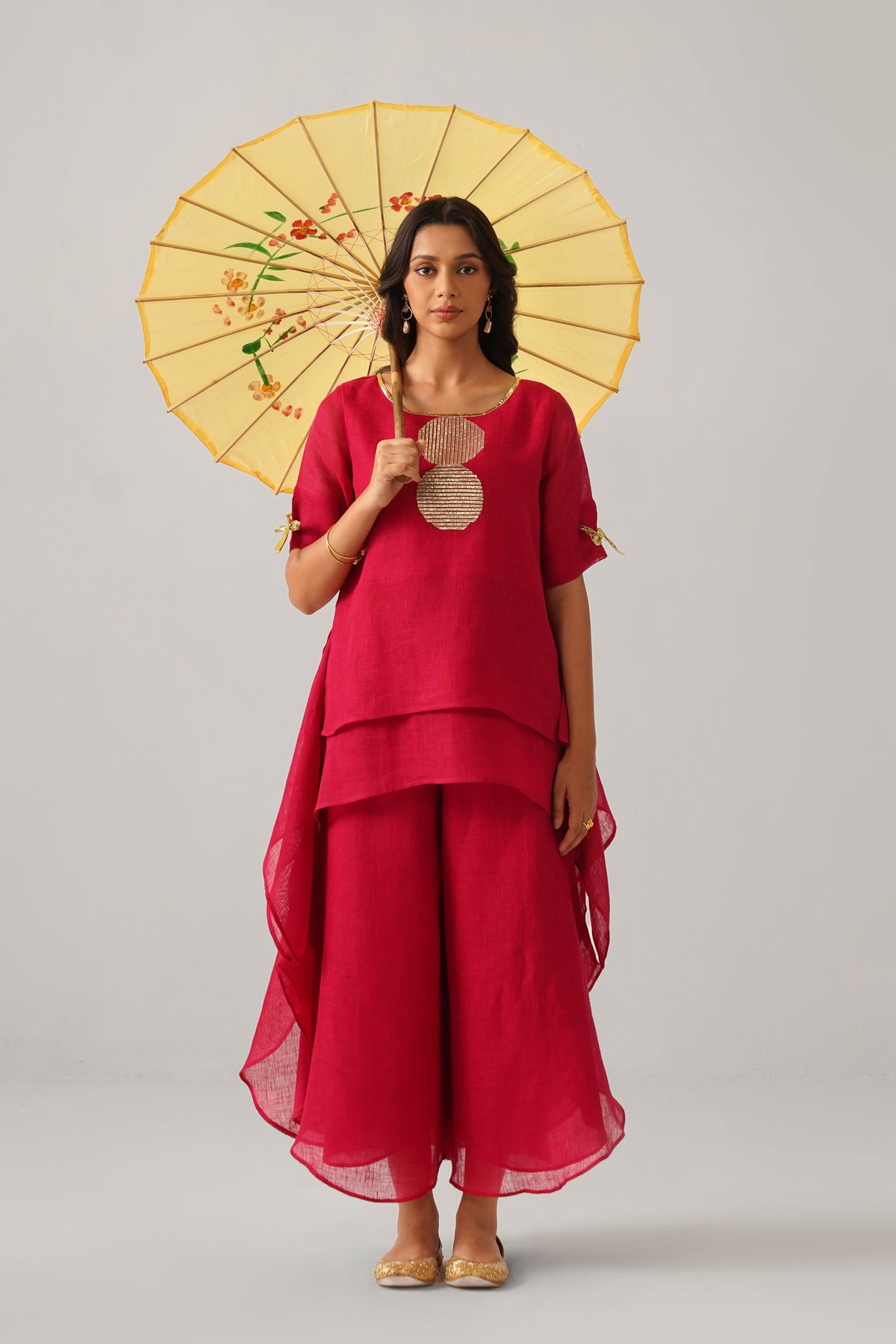 The Jhankaar Fuchsia Pink Cape Set