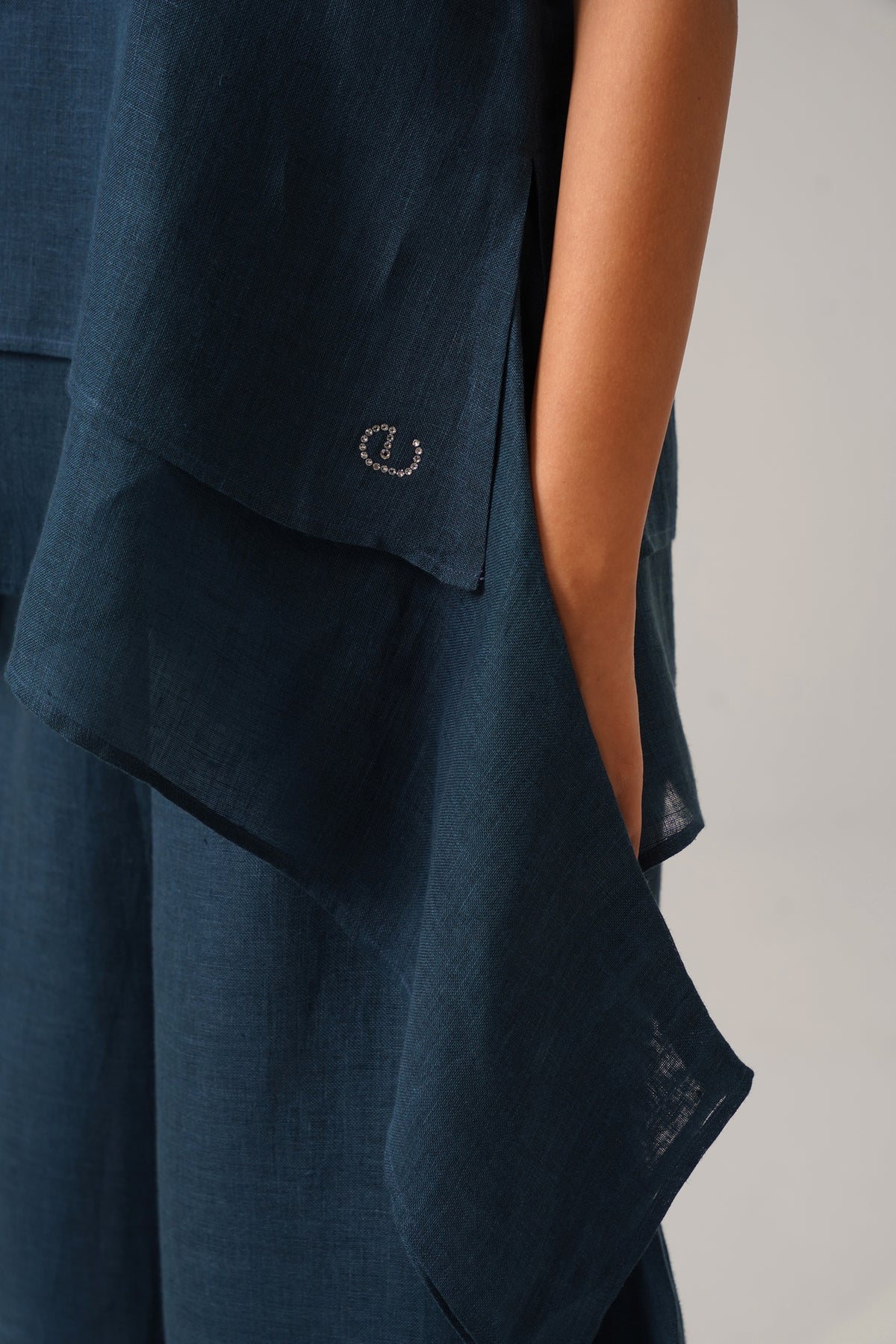 The Jhankaar Sapphire Blue Cape Set