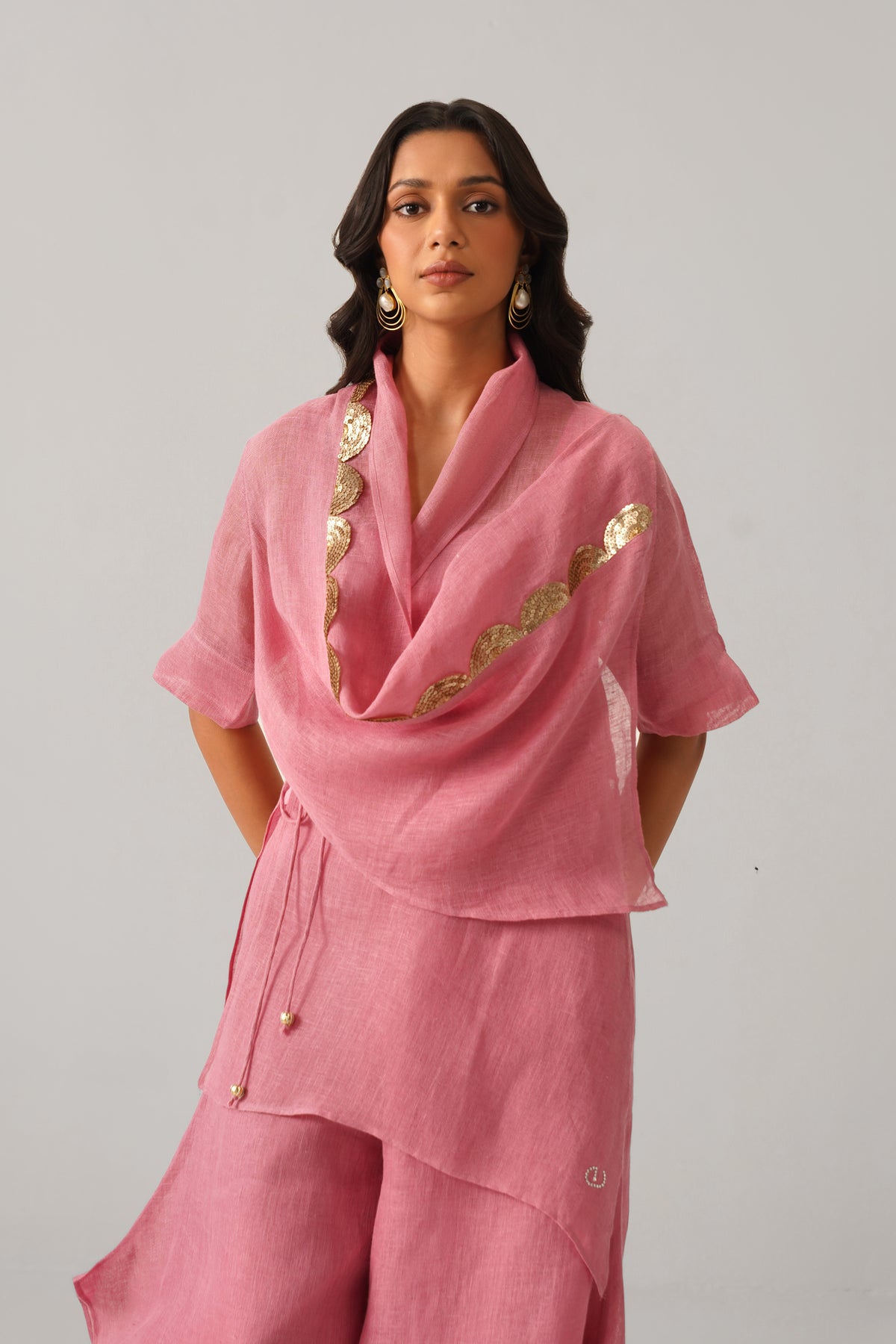 The Boho Banno Rose Pink Linen Cape Set