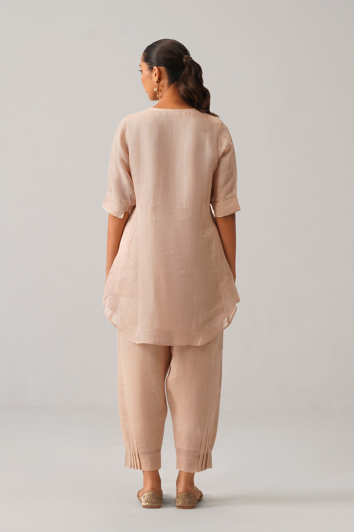 The Sitaara Champagne Gauze Linen Kurti